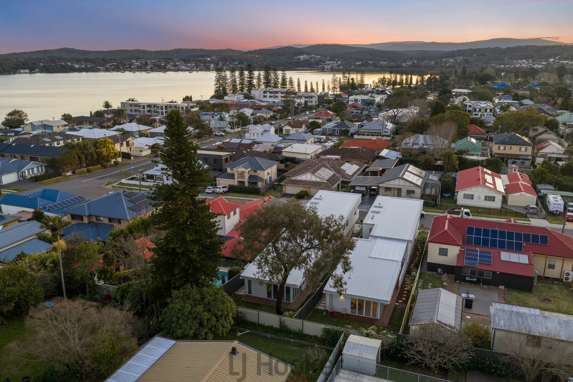 42 Barford Street, SPEERS POINT