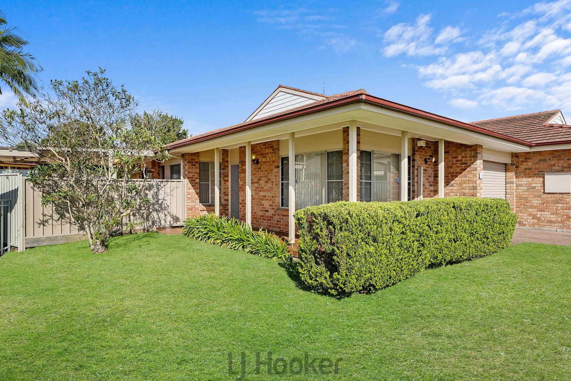 1/4 Windsor Close, VALENTINE