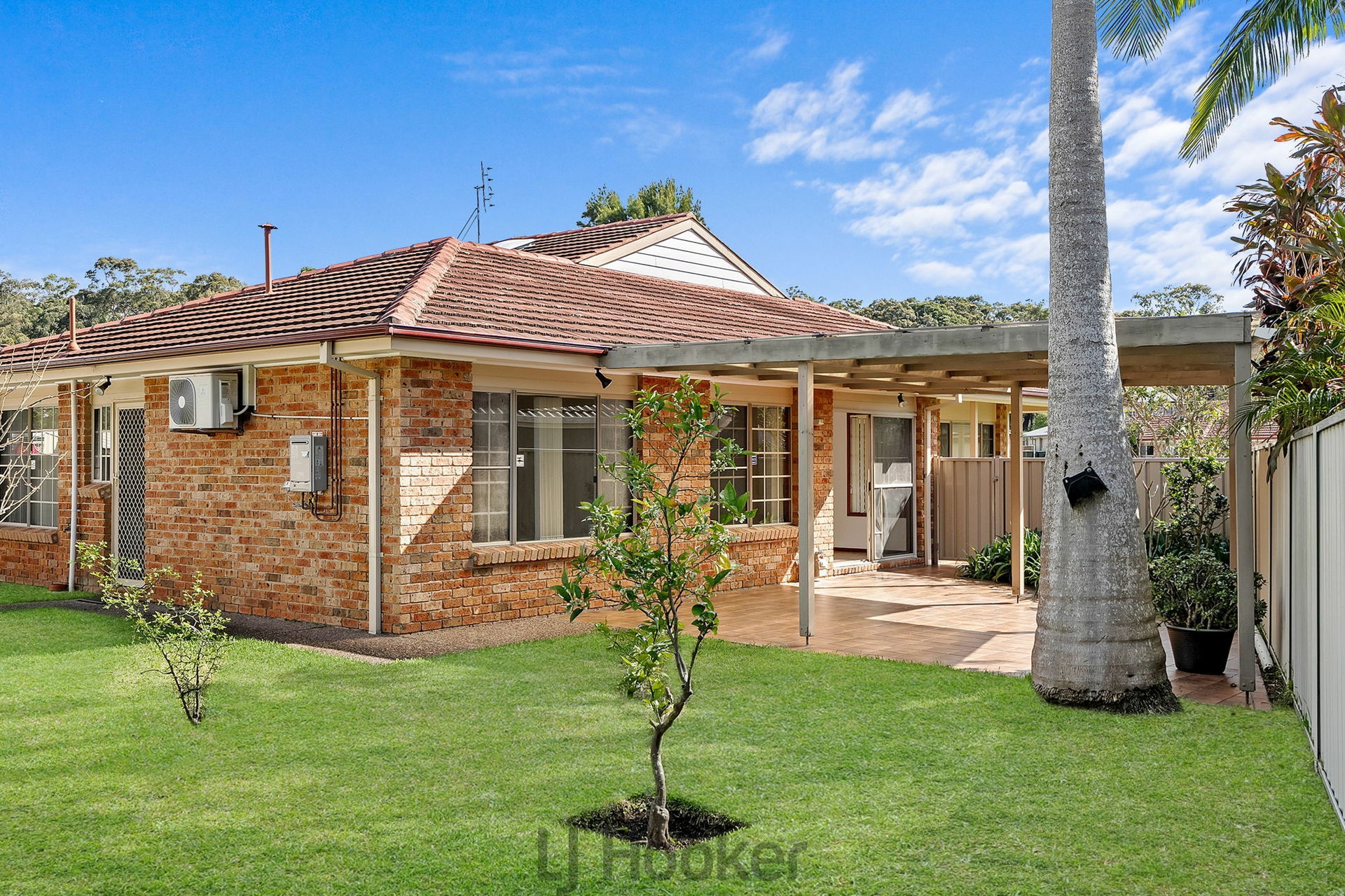 1/4 Windsor Close, VALENTINE