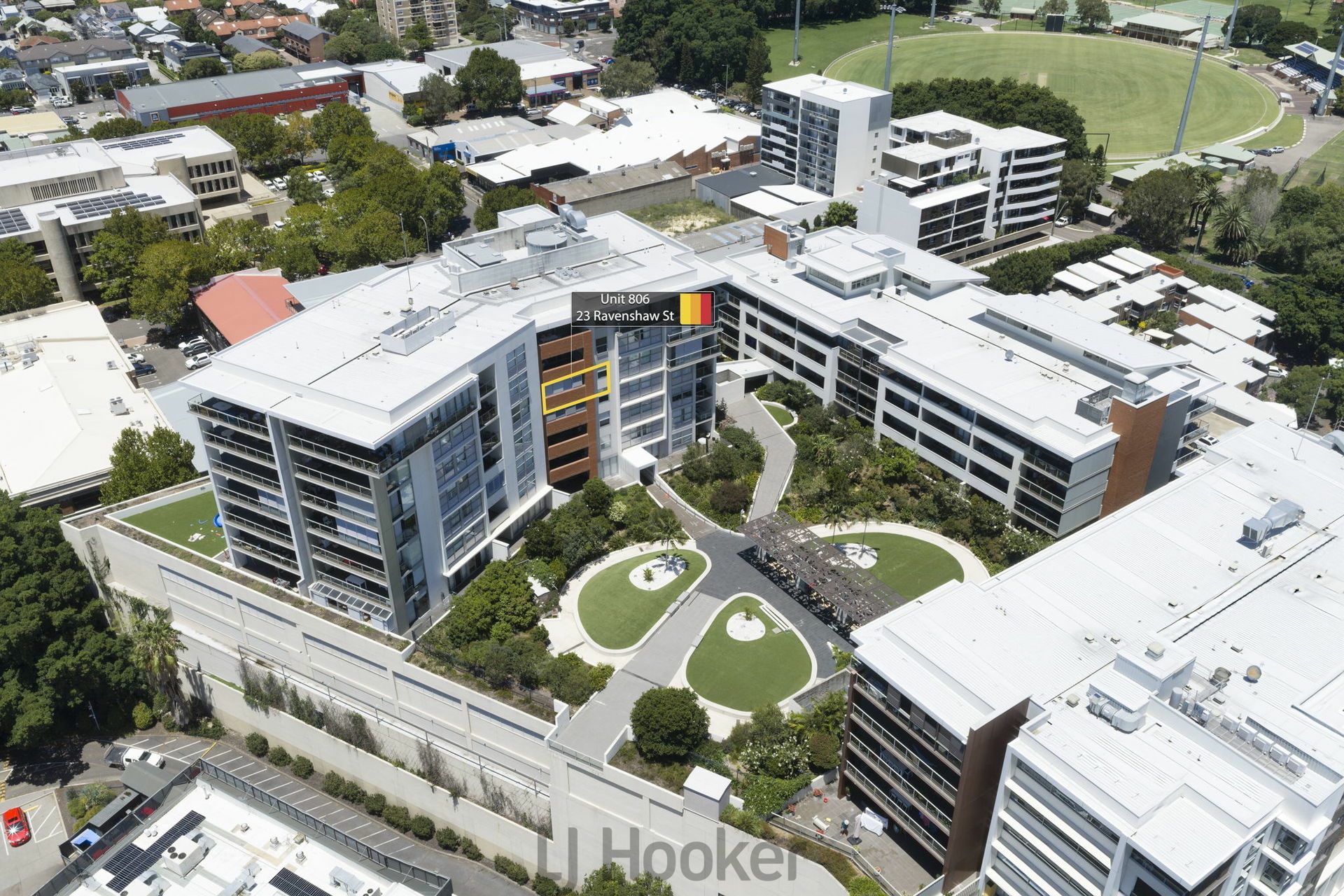 806/23 Ravenshaw Street — photo 5 of 22