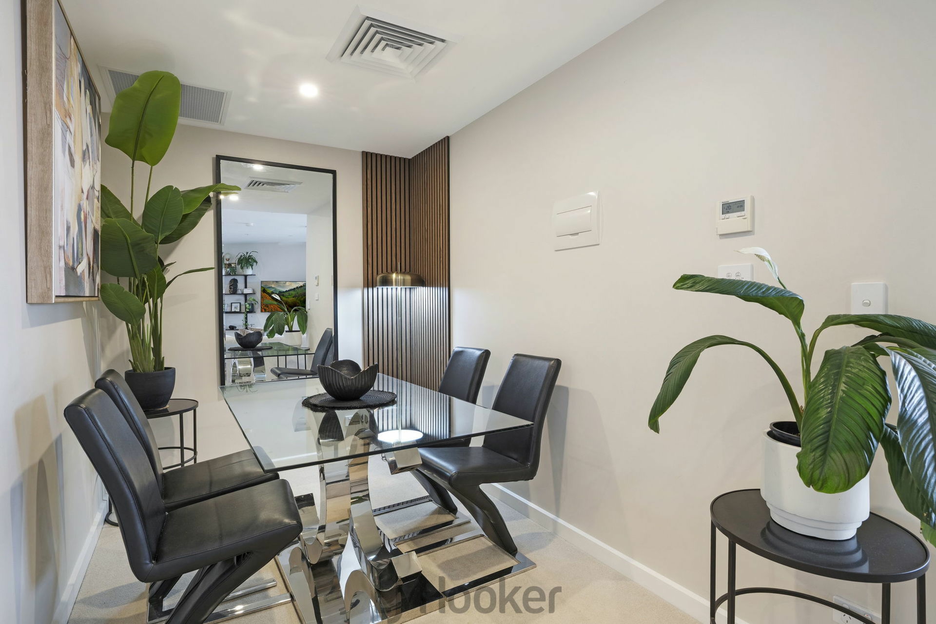 806/23 Ravenshaw Street — photo 18 of 22