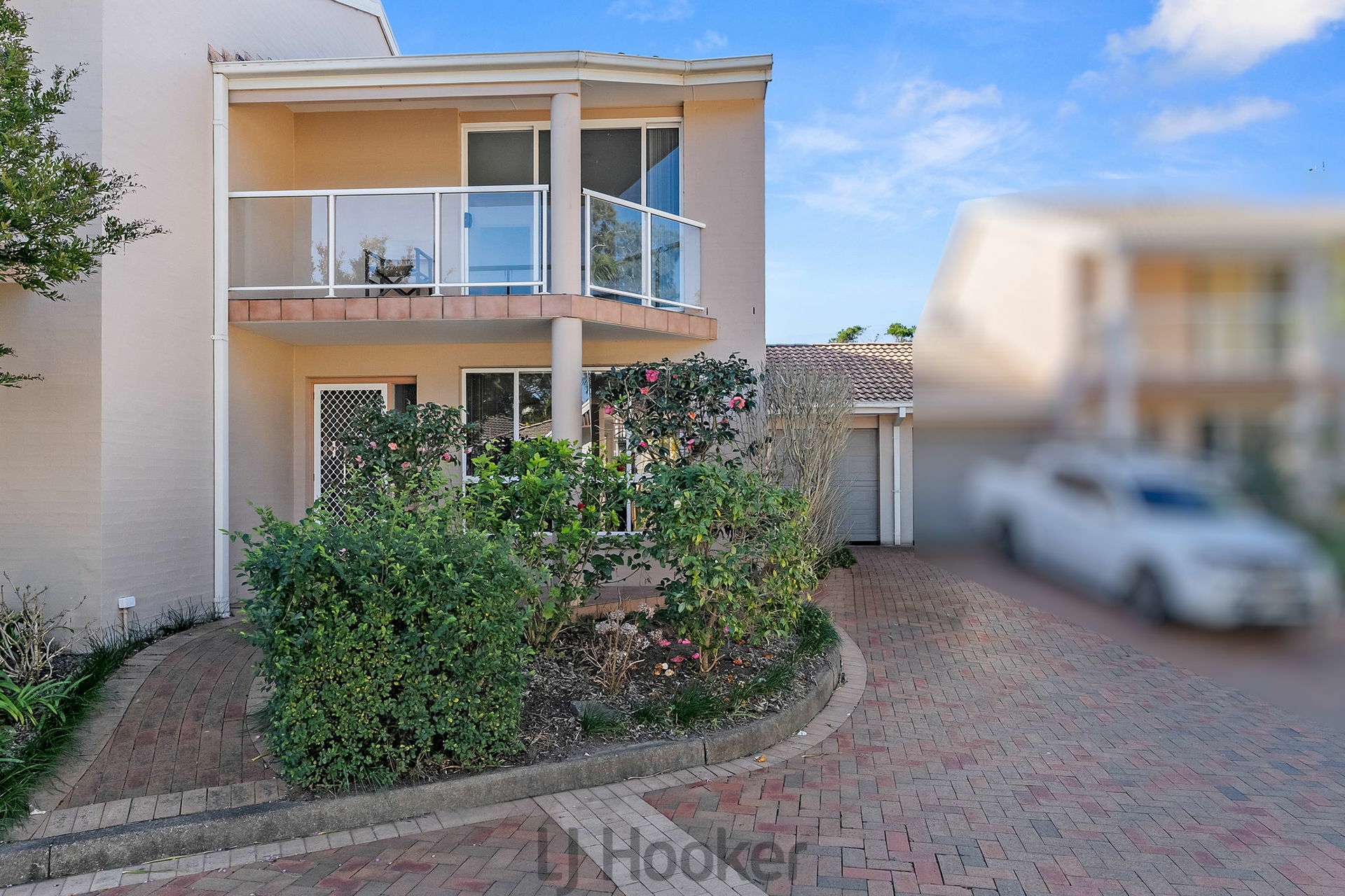 5/33-39 Haddon Crescent — photo 2 of 20