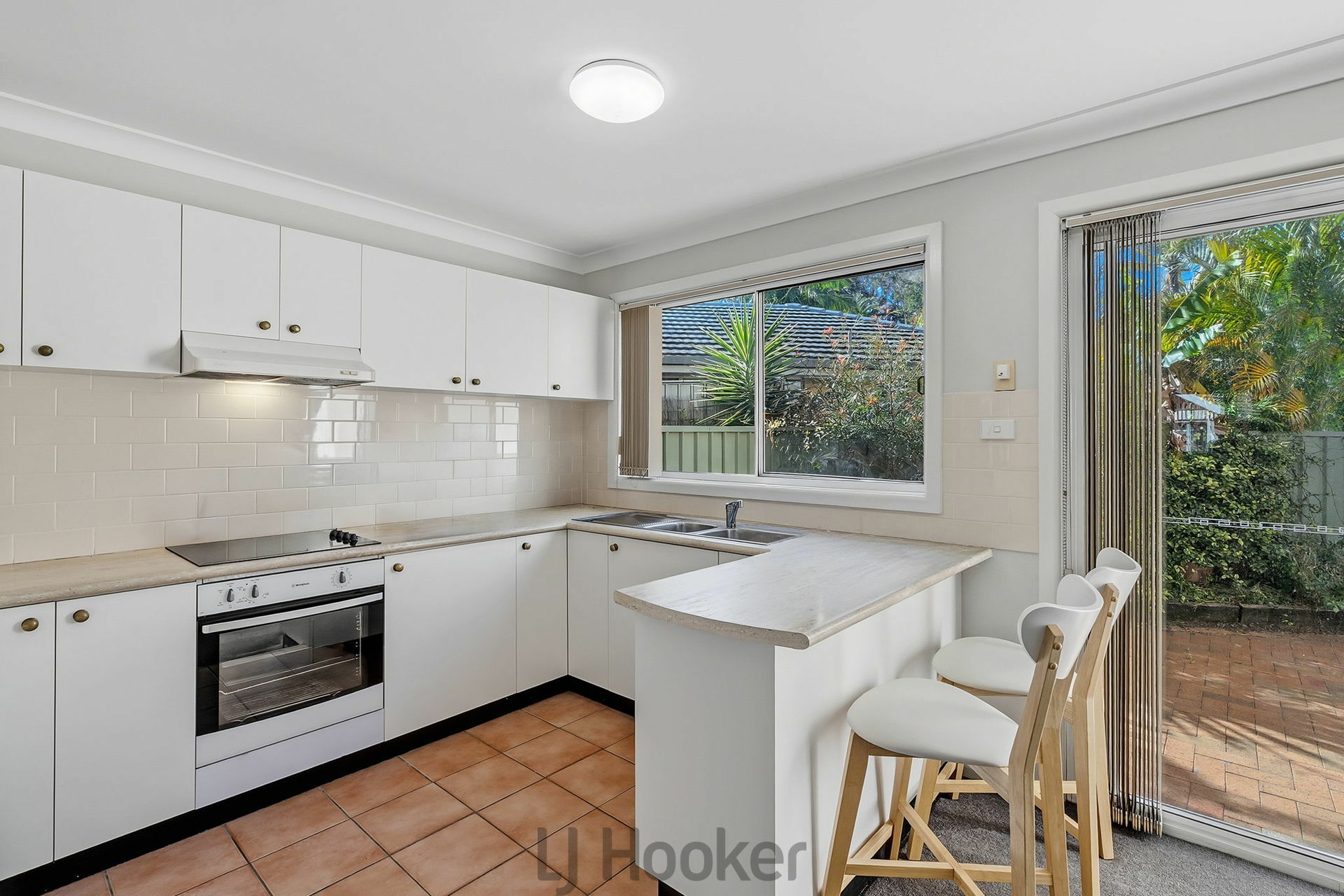 5/33-39 Haddon Crescent — photo 6 of 20