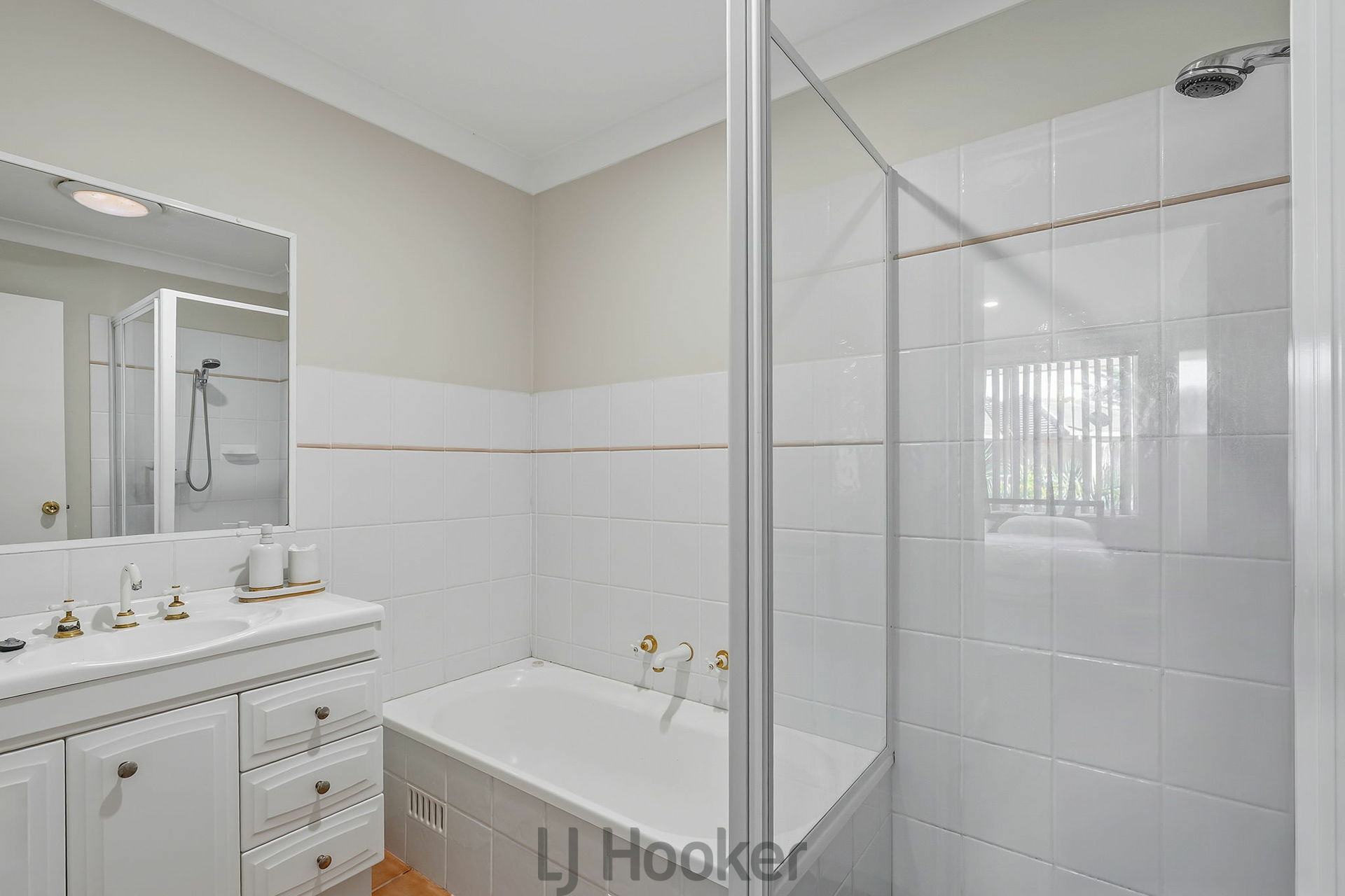 5/33-39 Haddon Crescent — photo 11 of 20