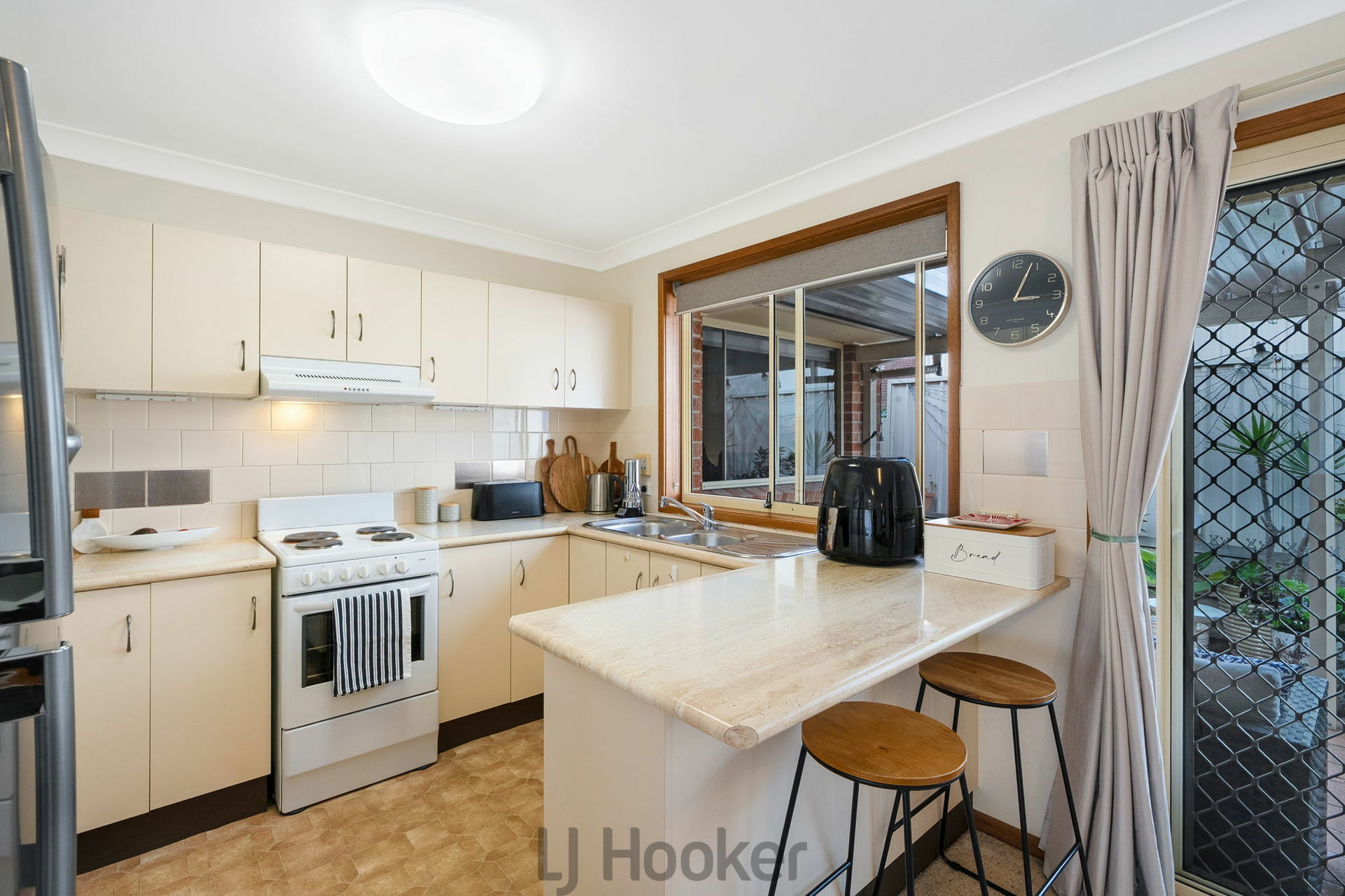 2/69 Tiral Street — photo 8 of 17