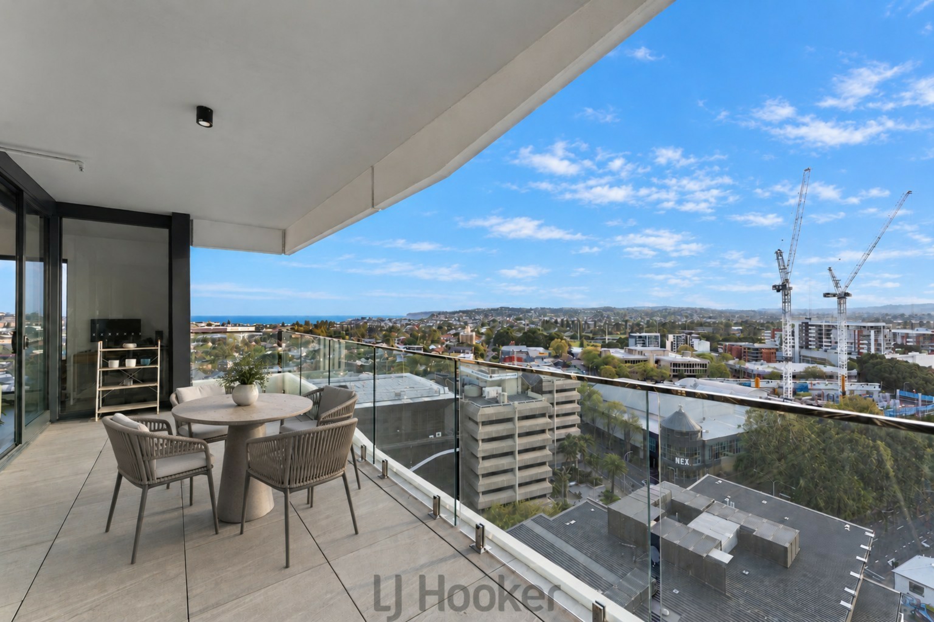 1605/509 Hunter Street — photo 7 of 15