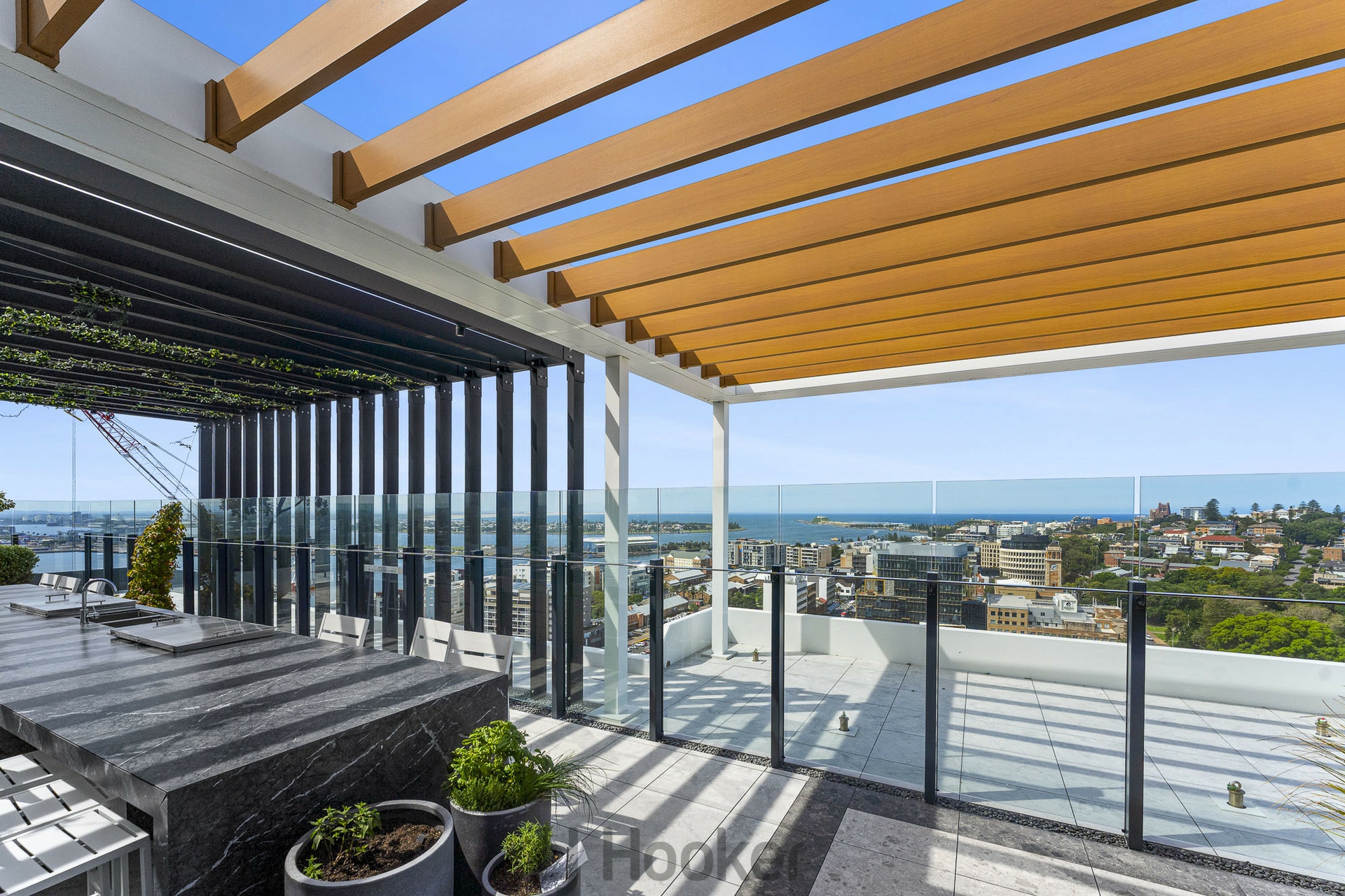 1605/509 Hunter Street — photo 14 of 15