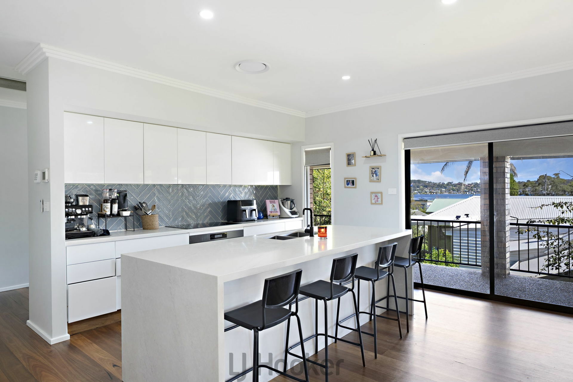 20 Rofe Street — photo 5 of 8