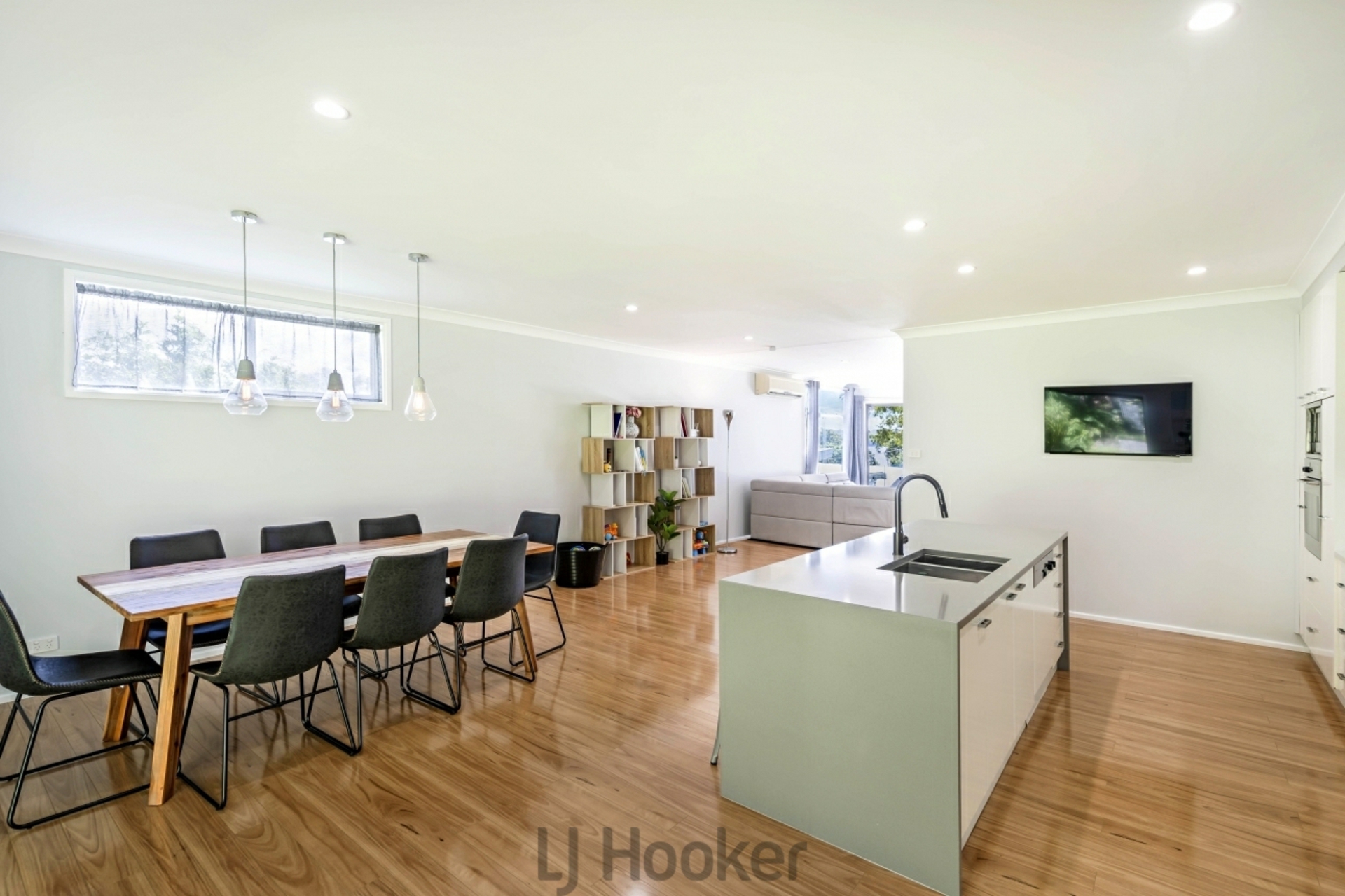 65 Skye Point Road — photo 4 of 15