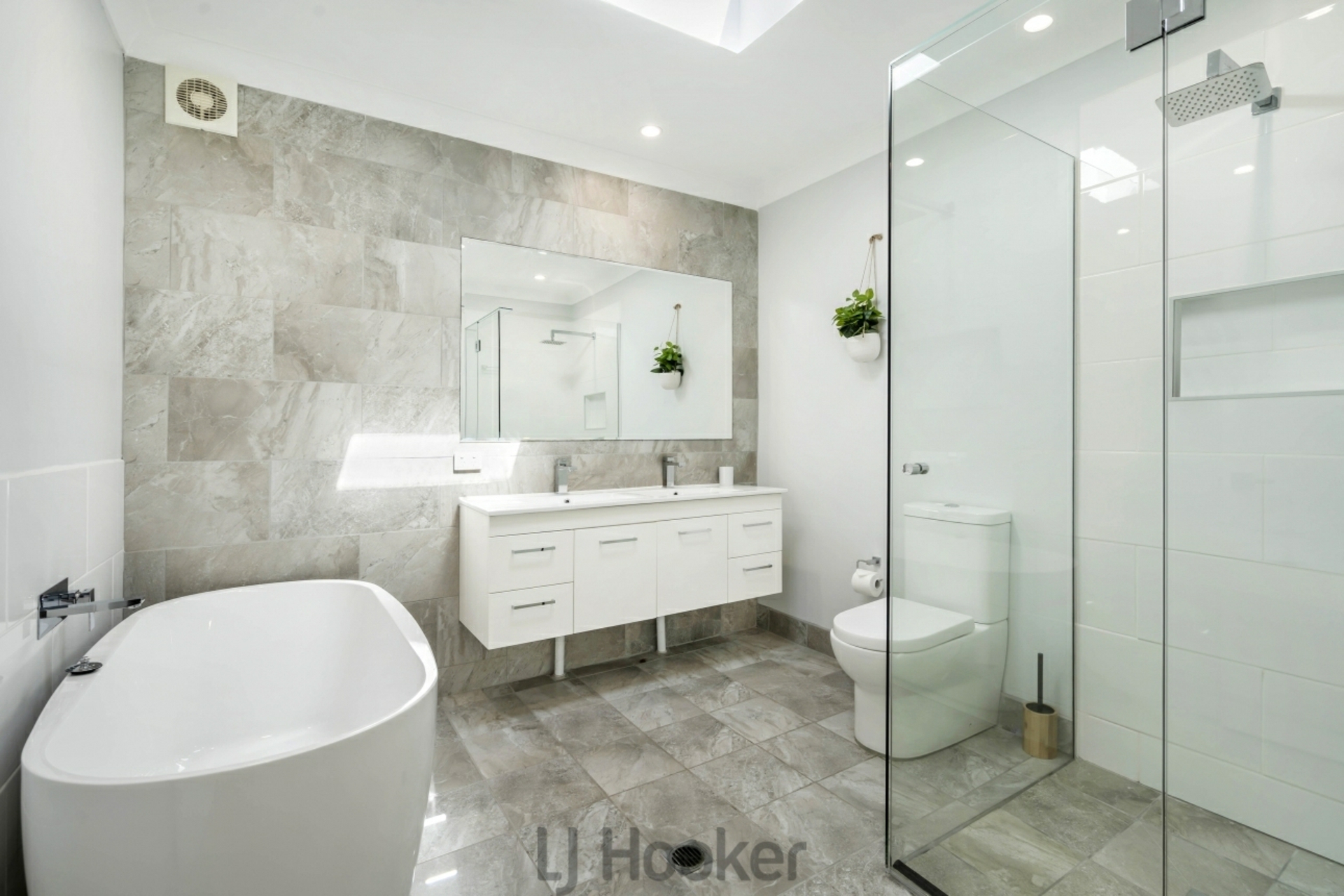 65 Skye Point Road — photo 12 of 15