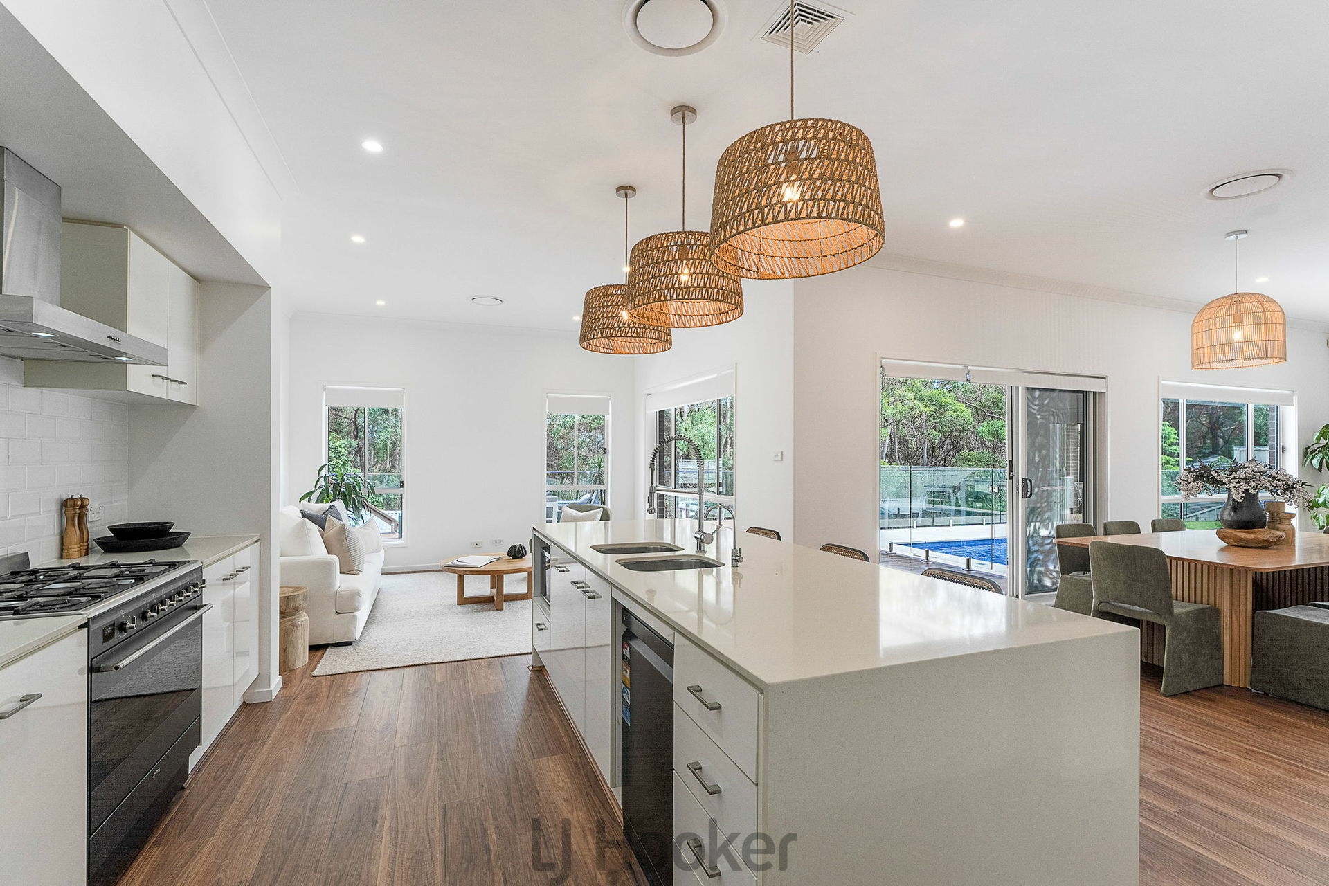 18 The Maindeck — photo 9 of 30