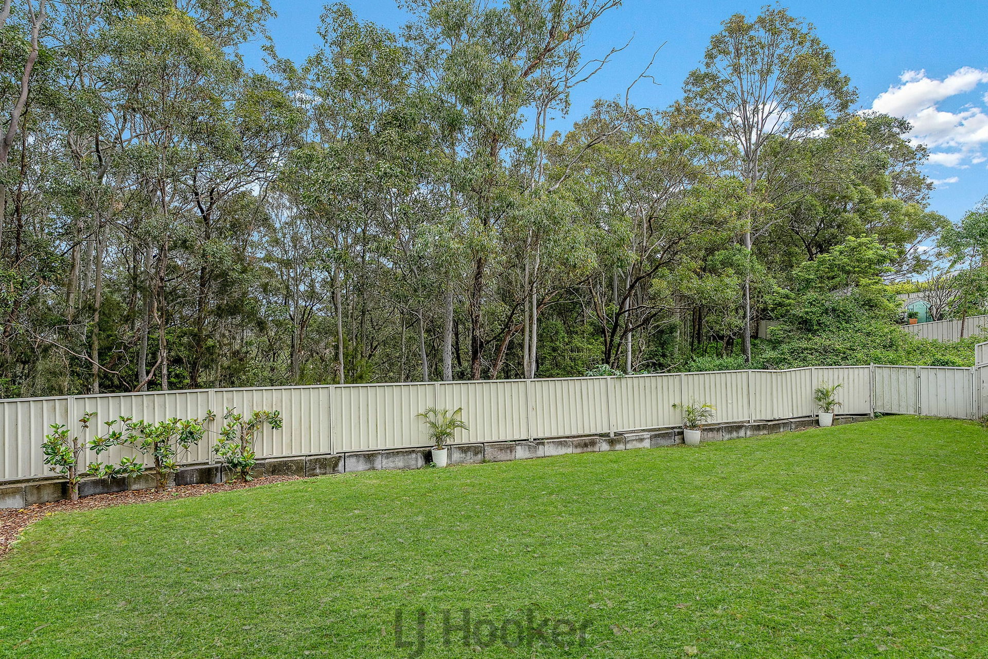 18 The Maindeck — photo 14 of 30