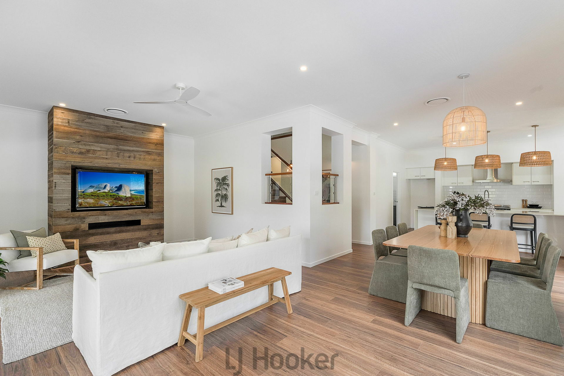 18 The Maindeck — photo 23 of 30