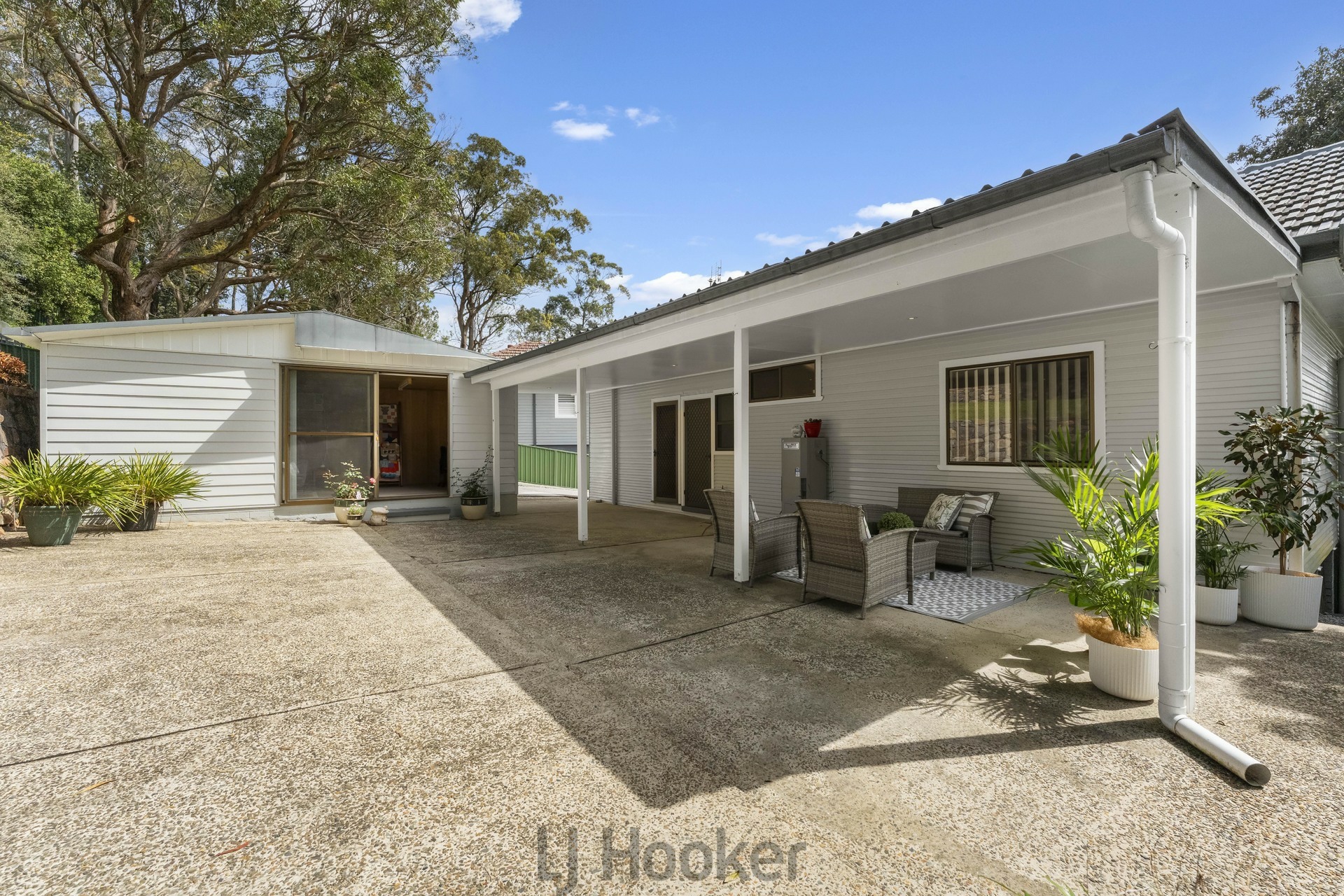 8 McDonald Crescent — photo 10 of 20