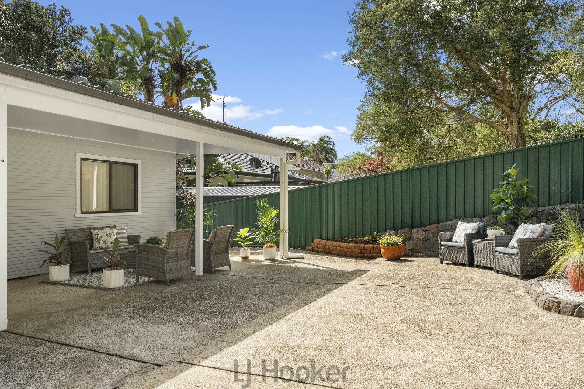 8 McDonald Crescent — photo 15 of 20