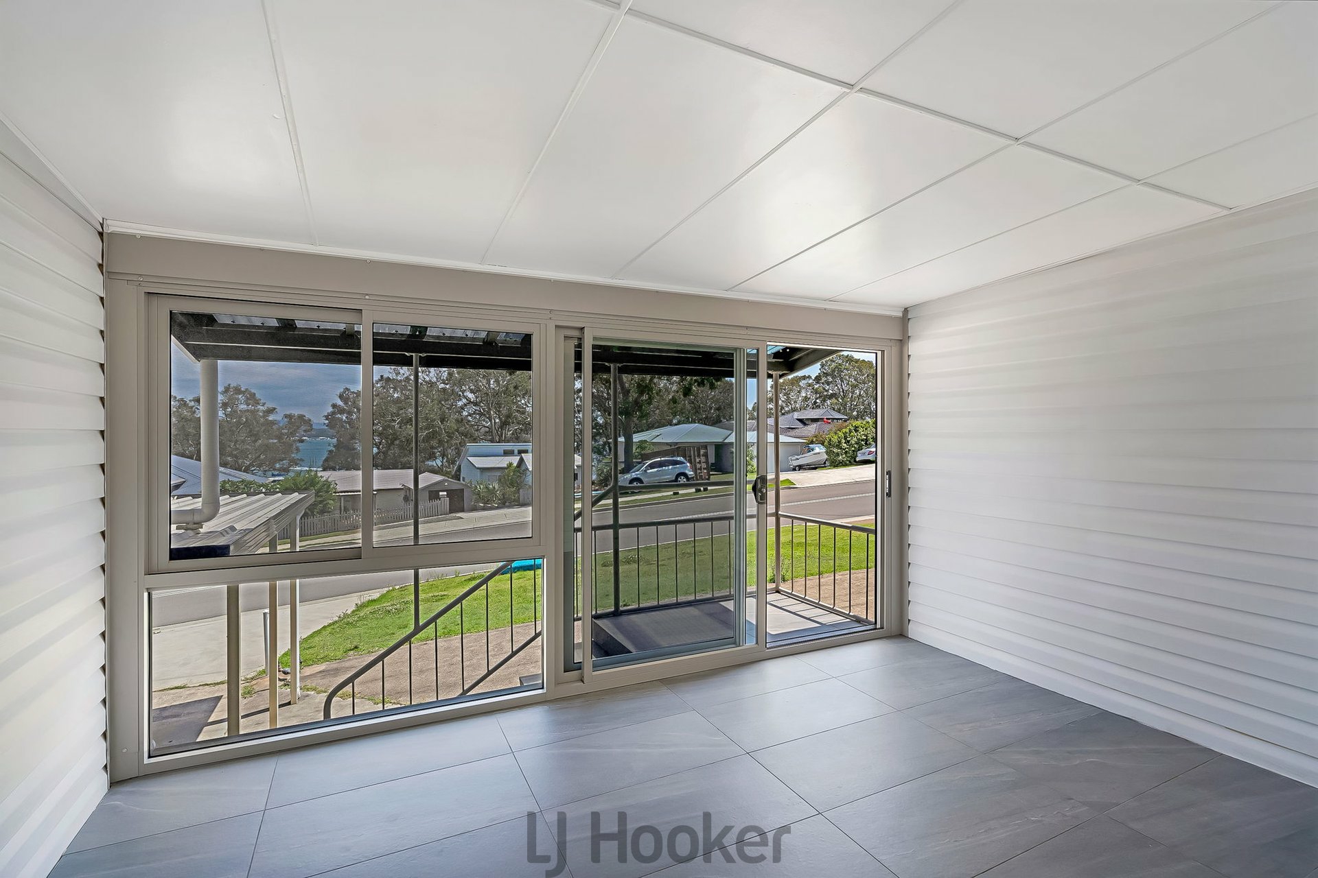 92 Watkins Road — photo 2 of 12