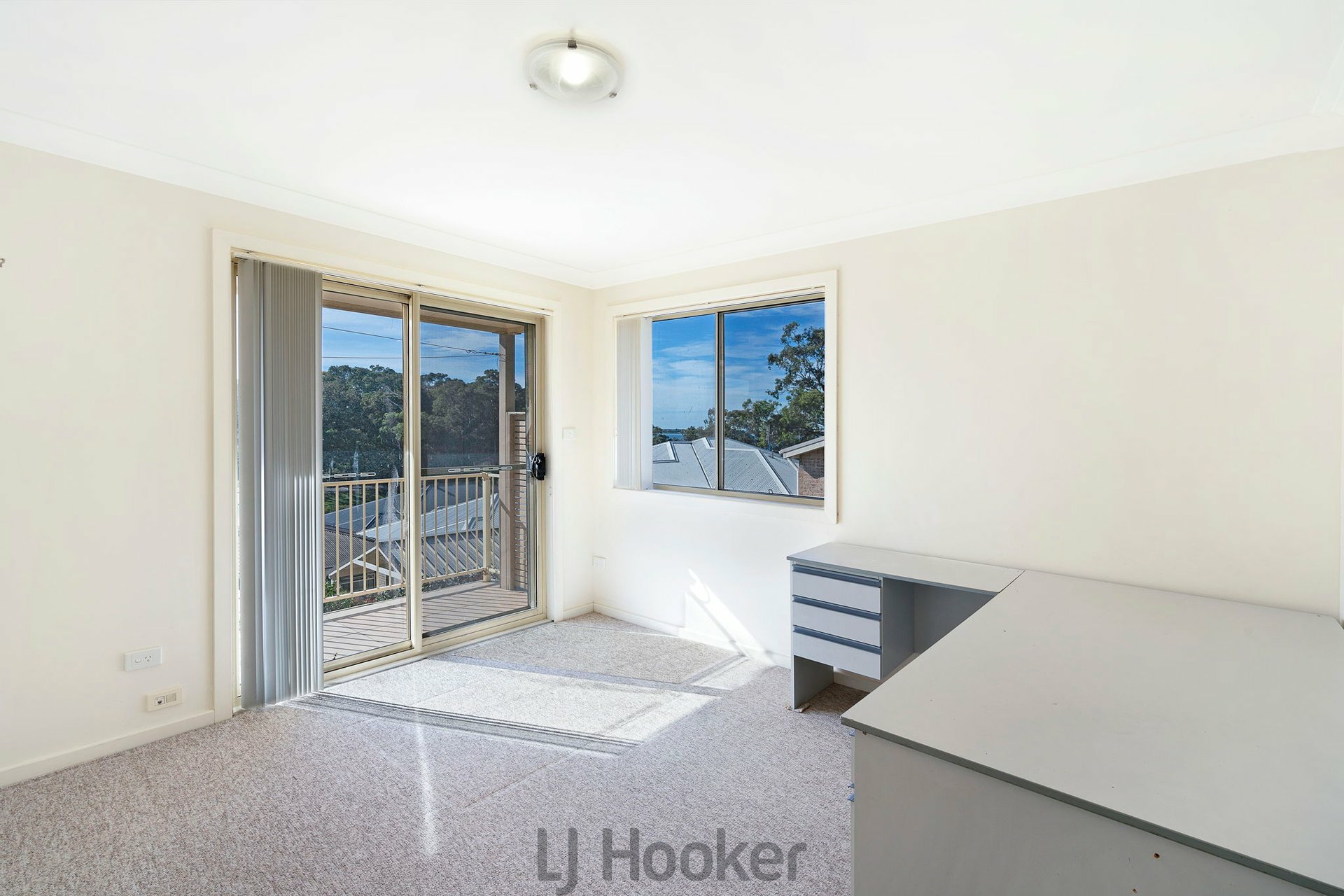 11A Reserve Road — photo 5 of 9