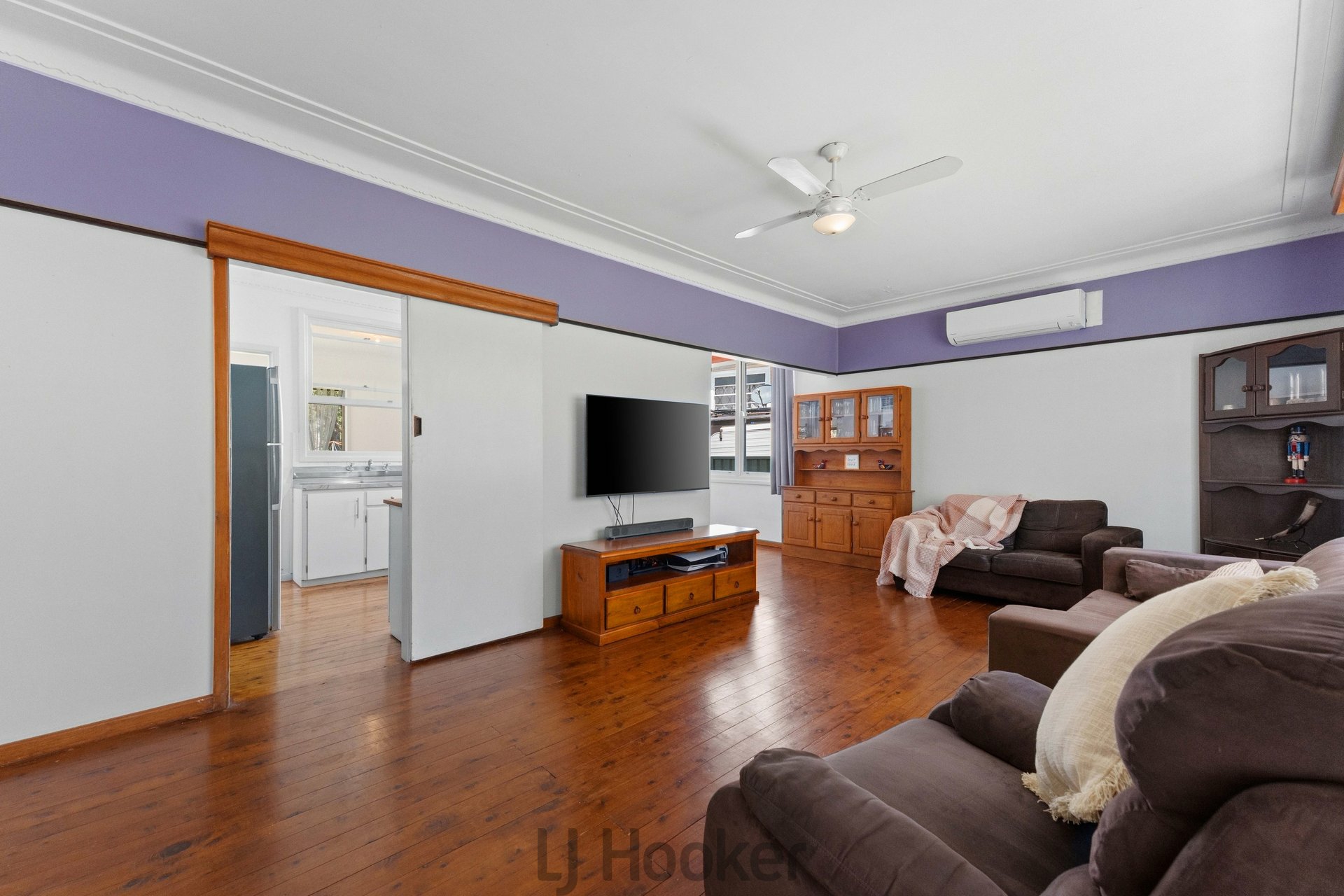 4/11 Charlton Street — photo 3 of 20