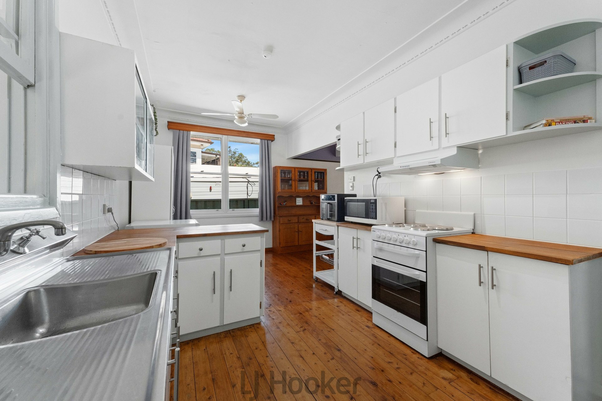 4/11 Charlton Street — photo 5 of 20