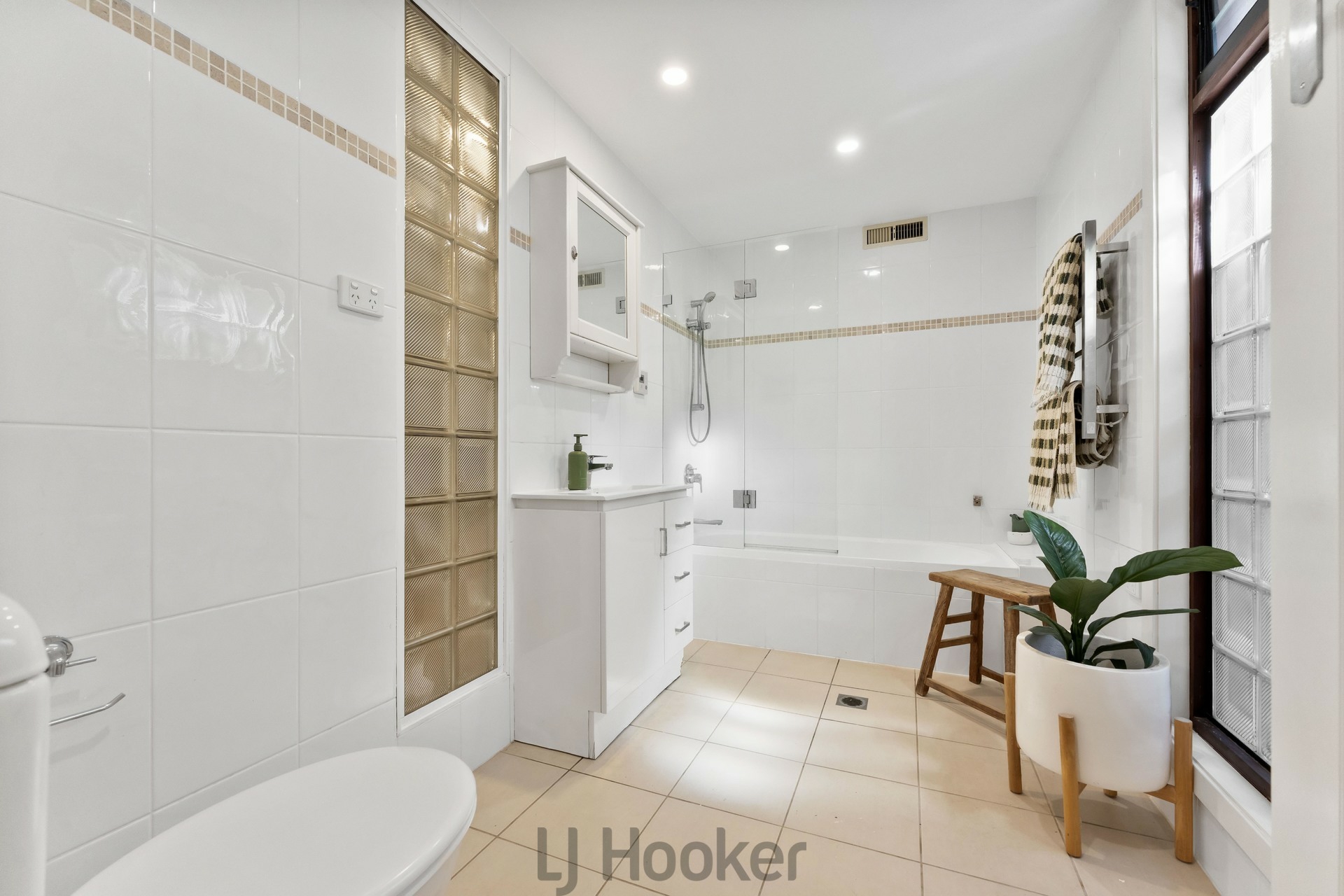 66 Gordon Avenue — photo 14 of 20