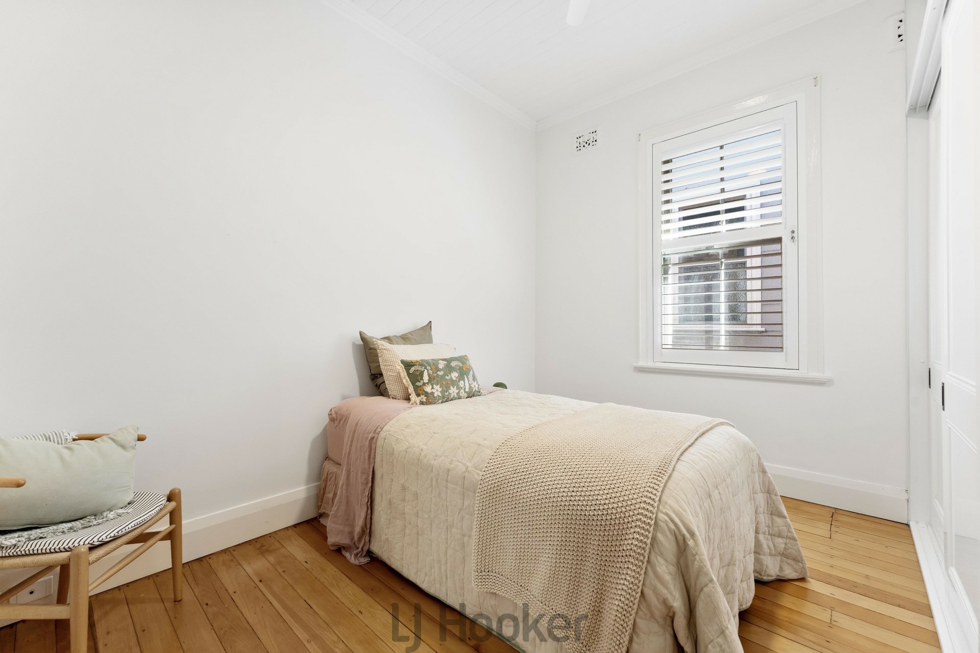66 Gordon Avenue — photo 17 of 20