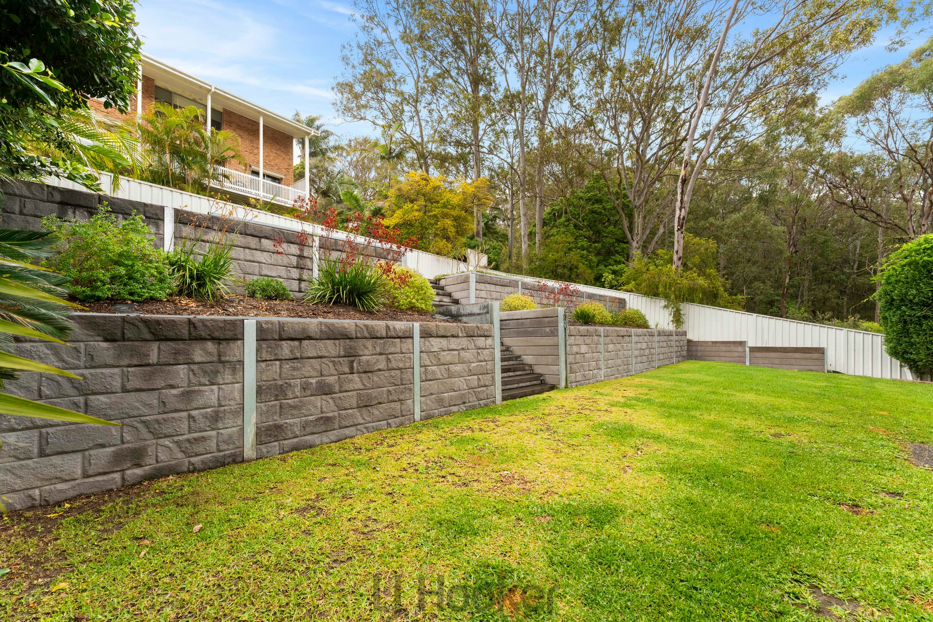 28 Suffolk Drive — photo 15 of 16