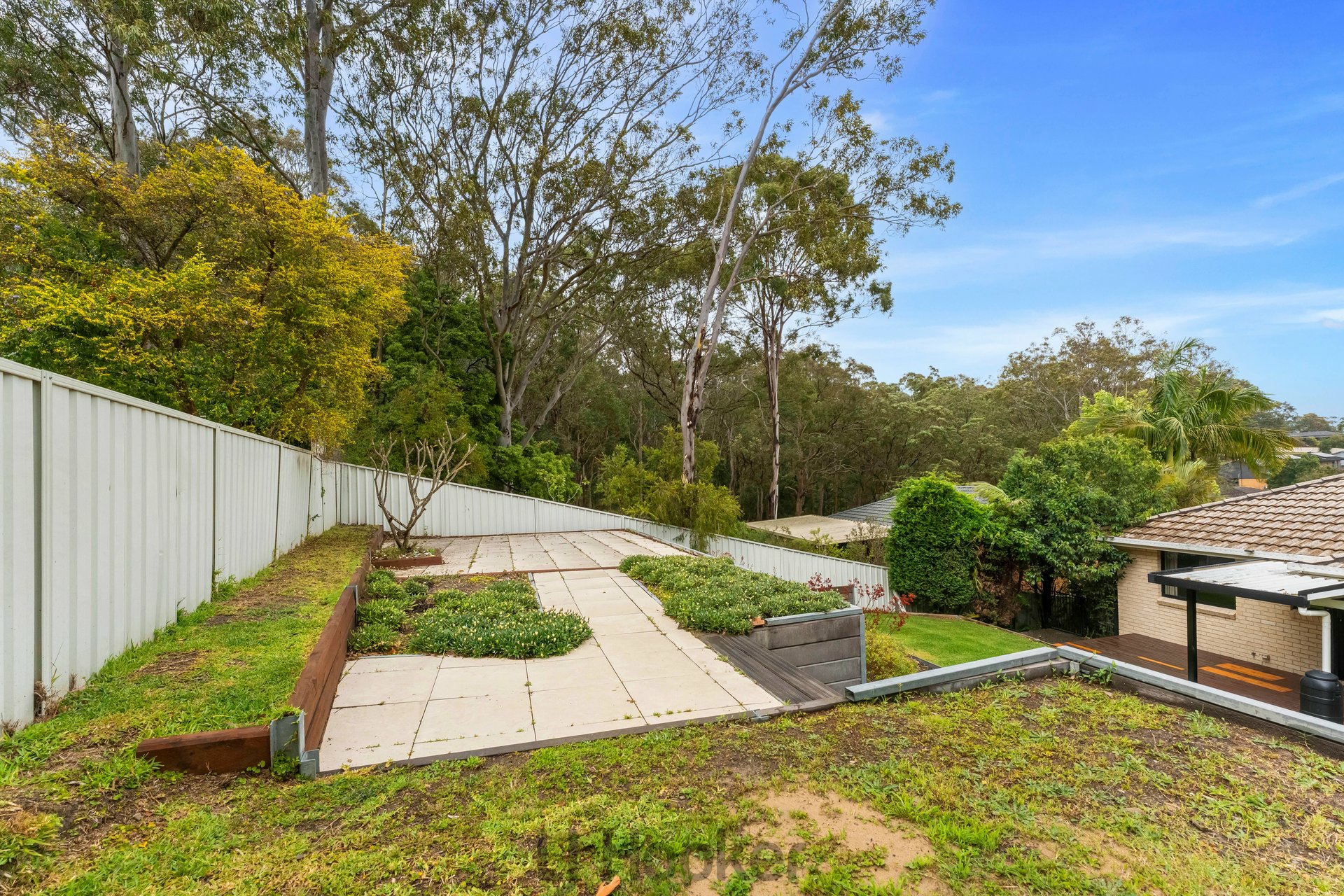 28 Suffolk Drive — photo 16 of 16