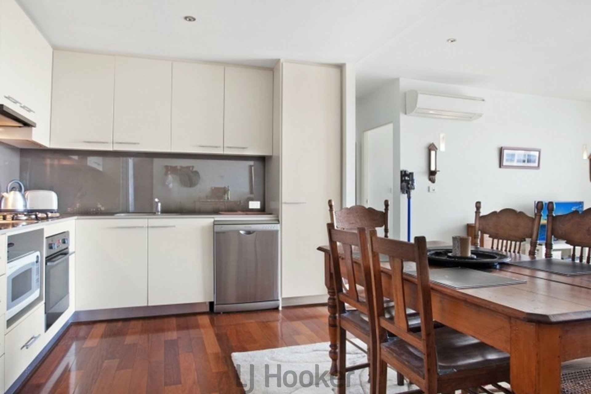 501A/17 Edgar Street — photo 3 of 6