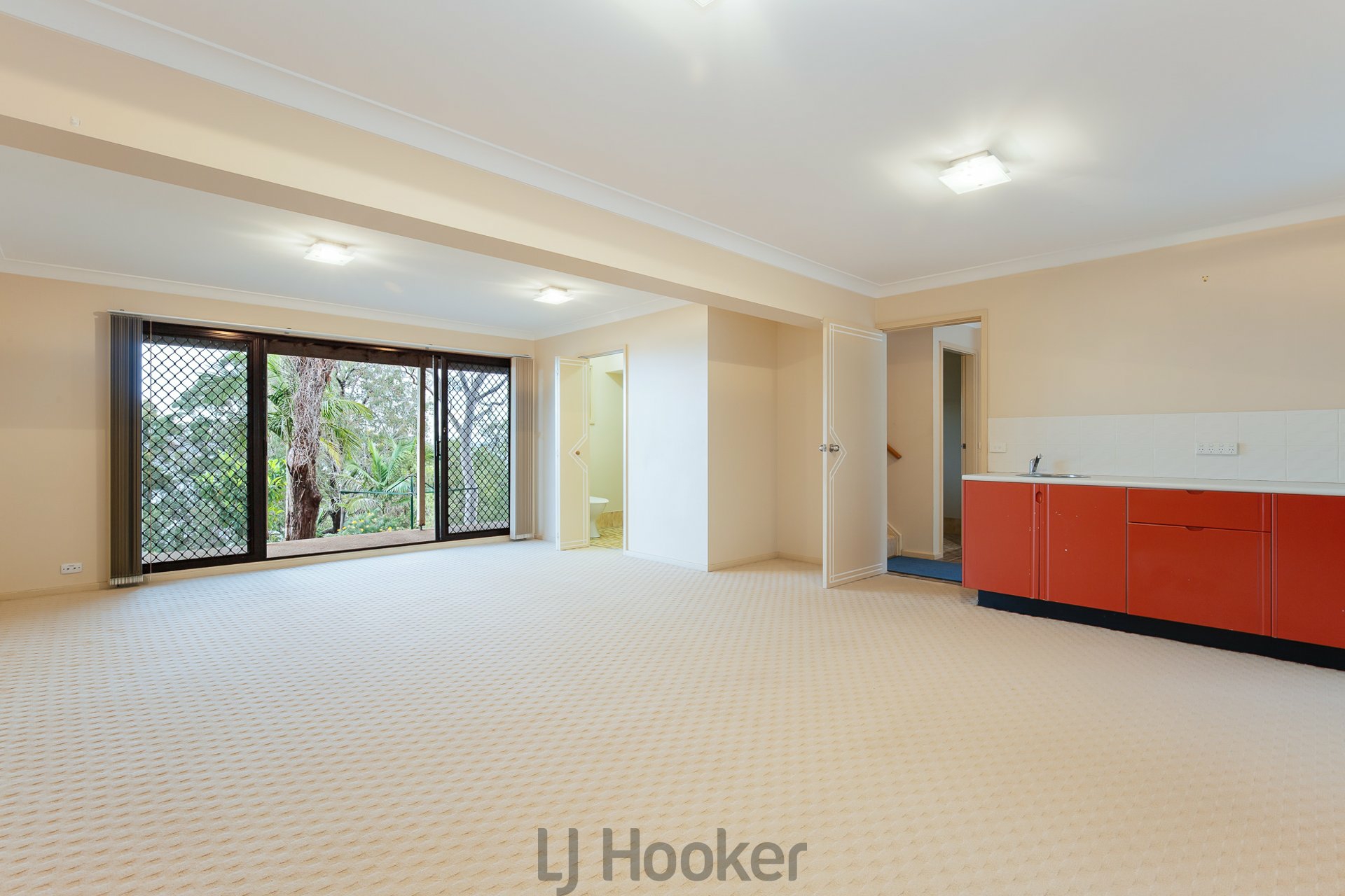 298 Dobell Drive — photo 12 of 17