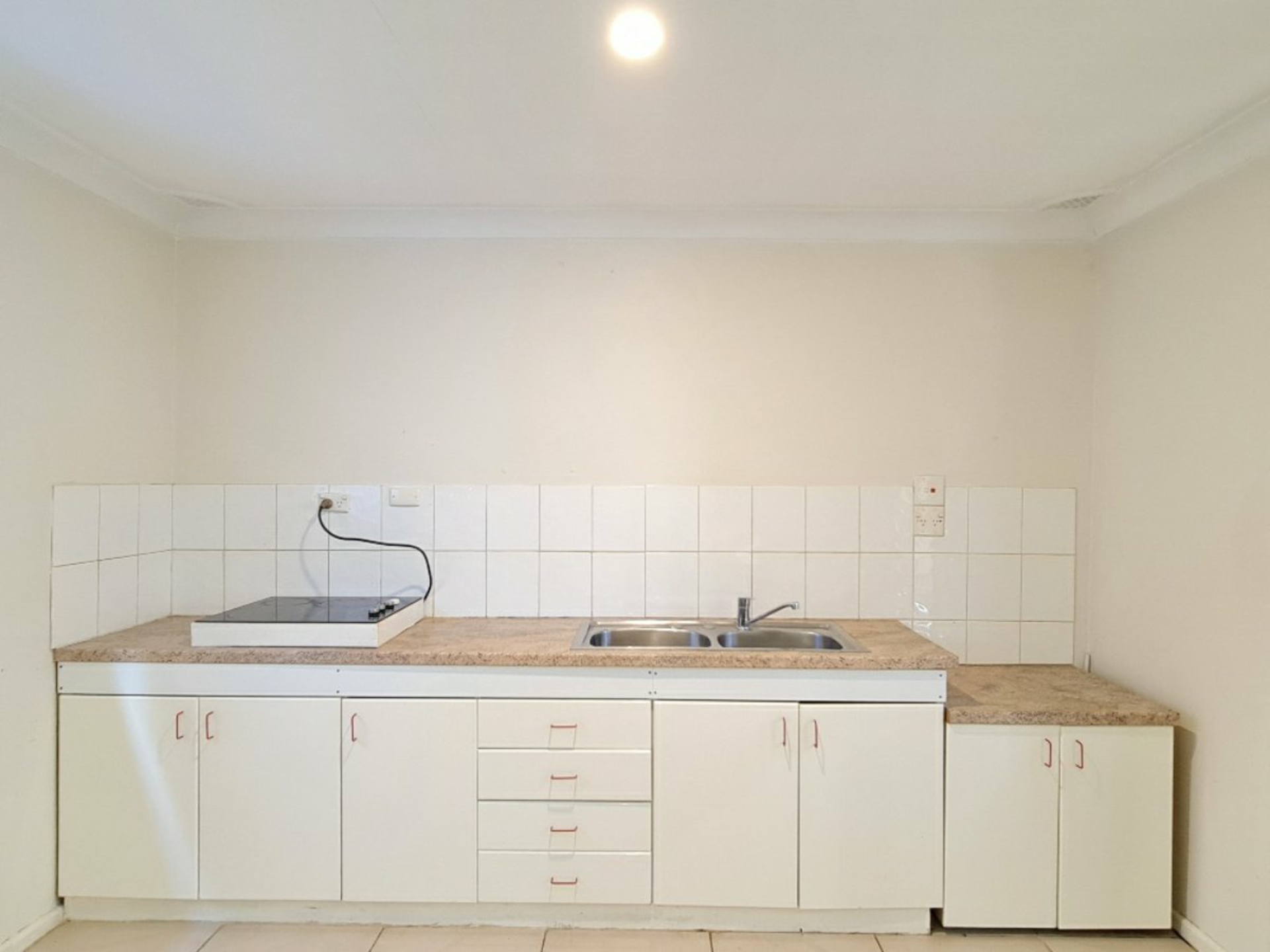 34a Rossiter Street, SMITHFIELD