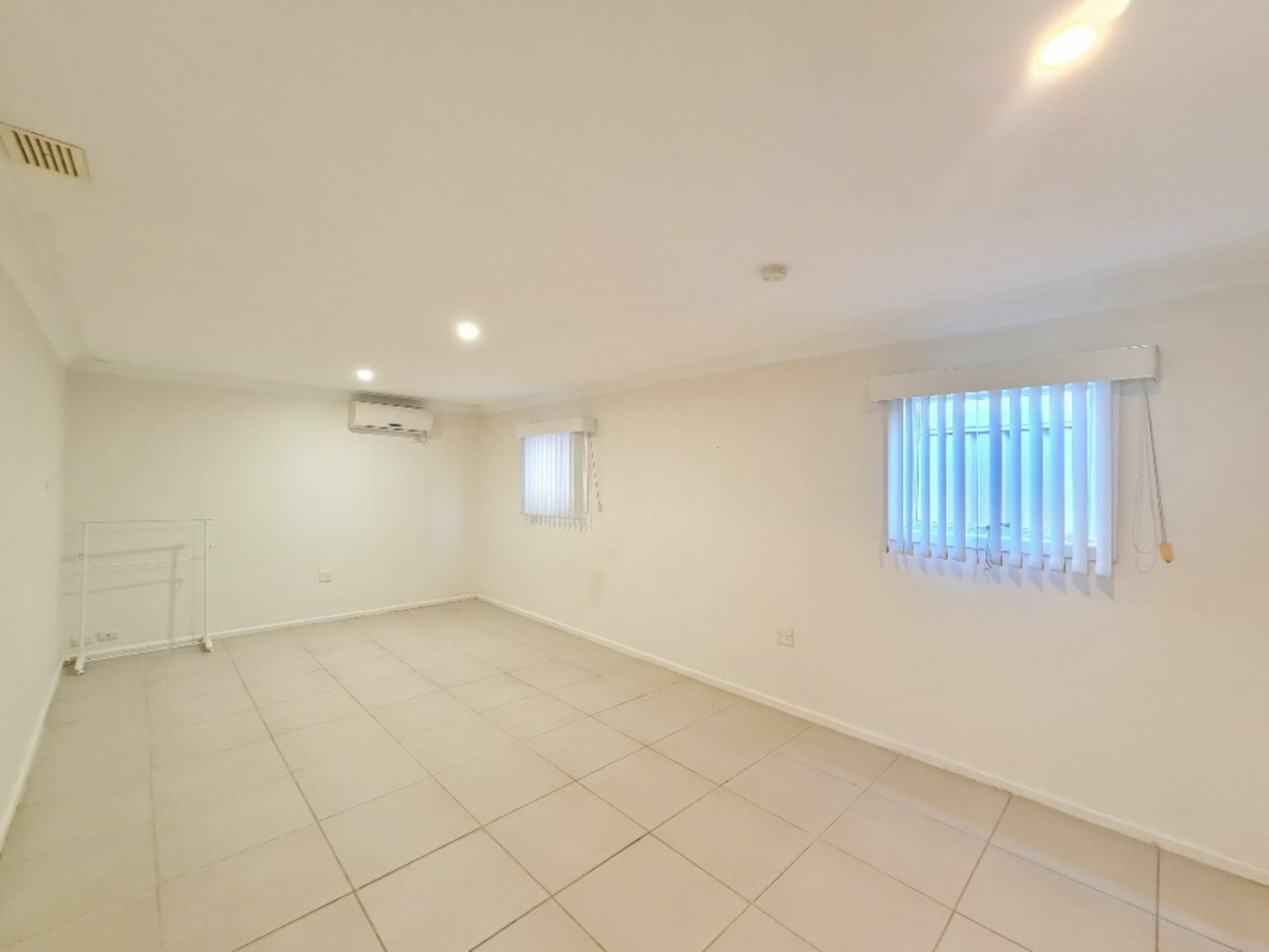 34a Rossiter Street, SMITHFIELD