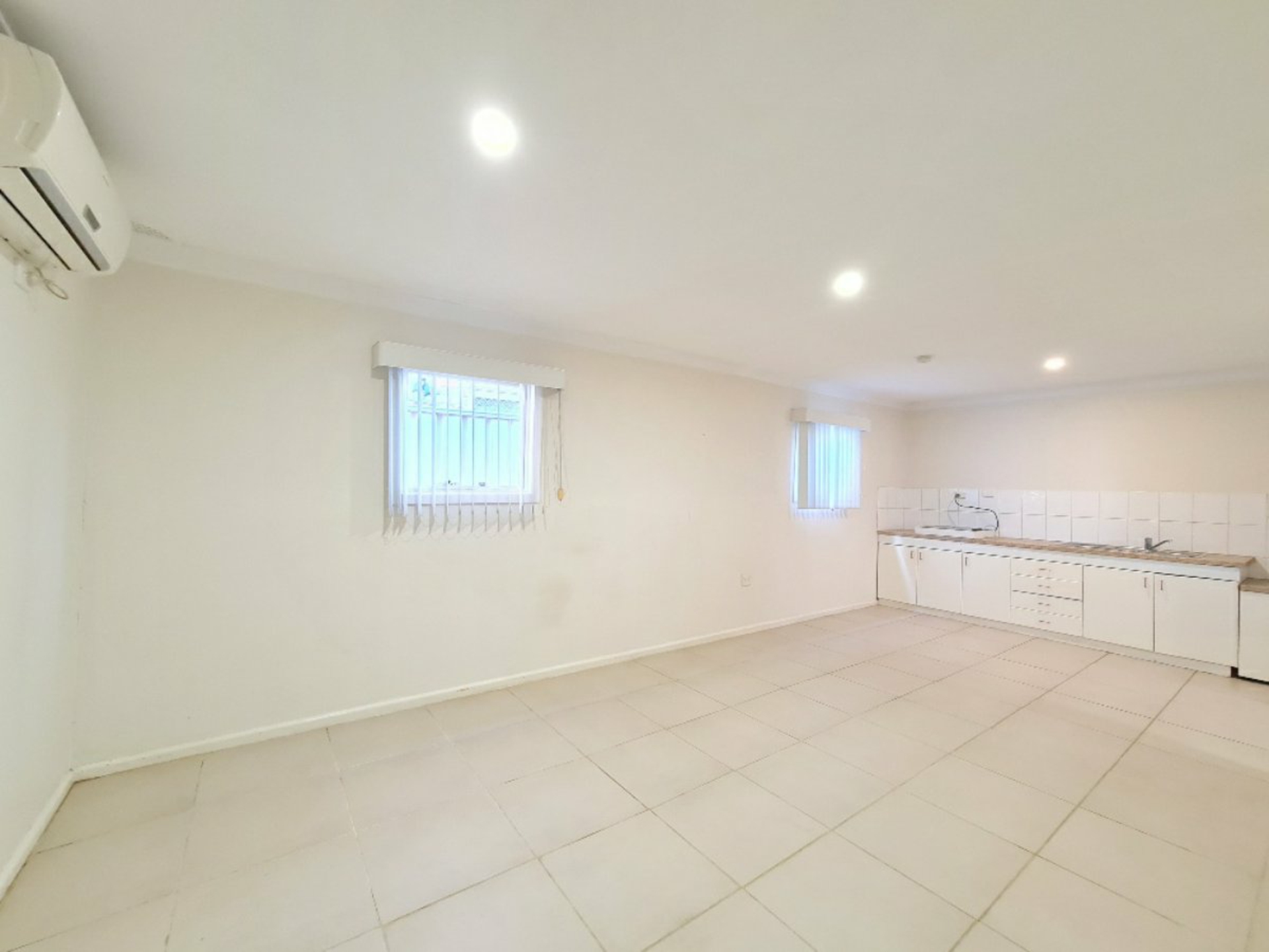 34a Rossiter Street, SMITHFIELD