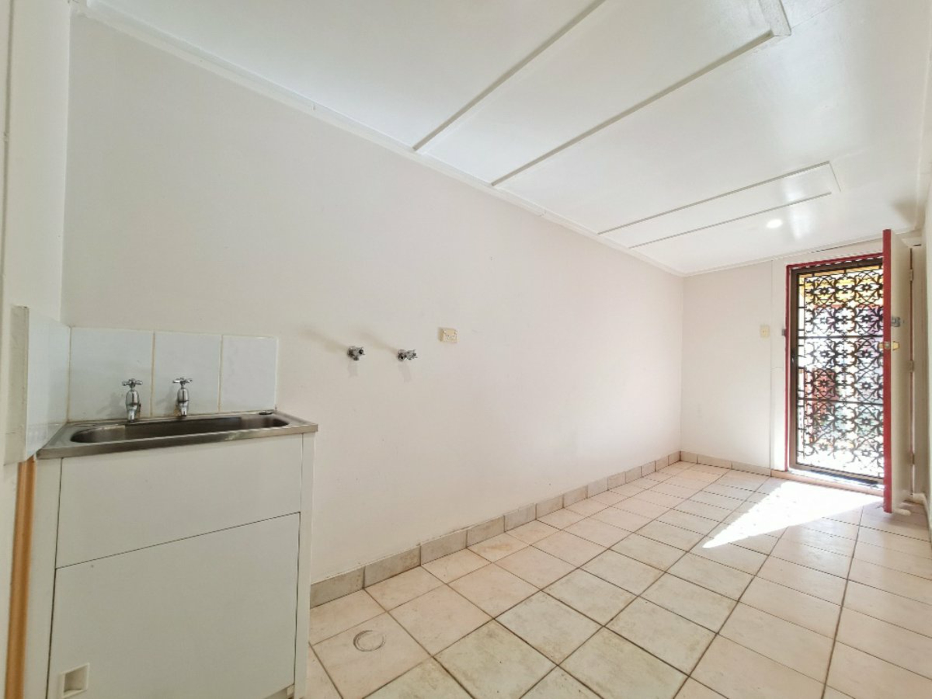 34a Rossiter Street, SMITHFIELD