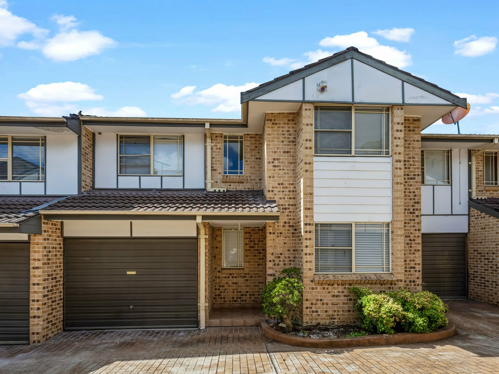 4/25 Station Street — photo from LJ Hooker Edensor Park | Green Valley