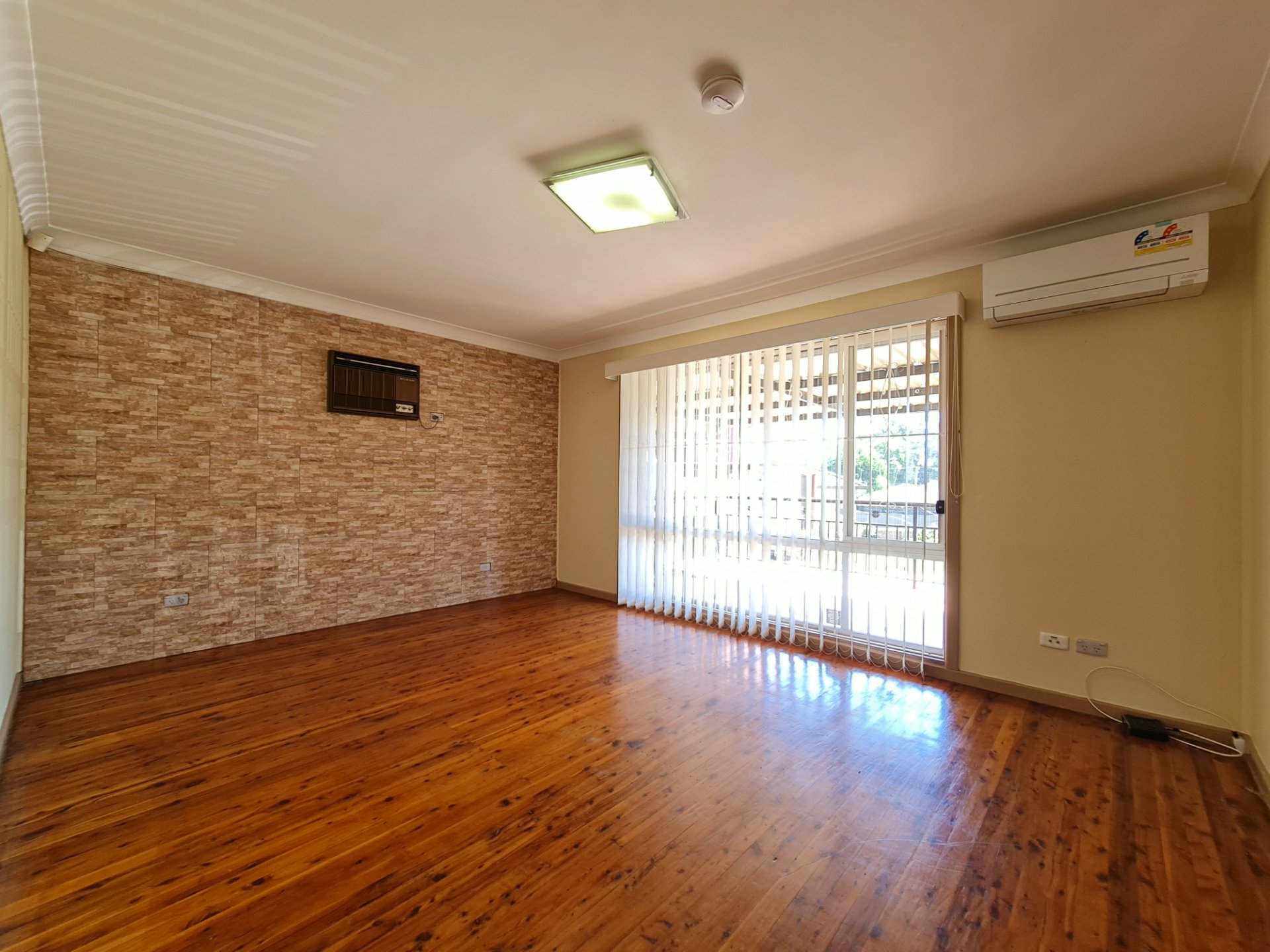 5 Cox Place, MOUNT PRITCHARD