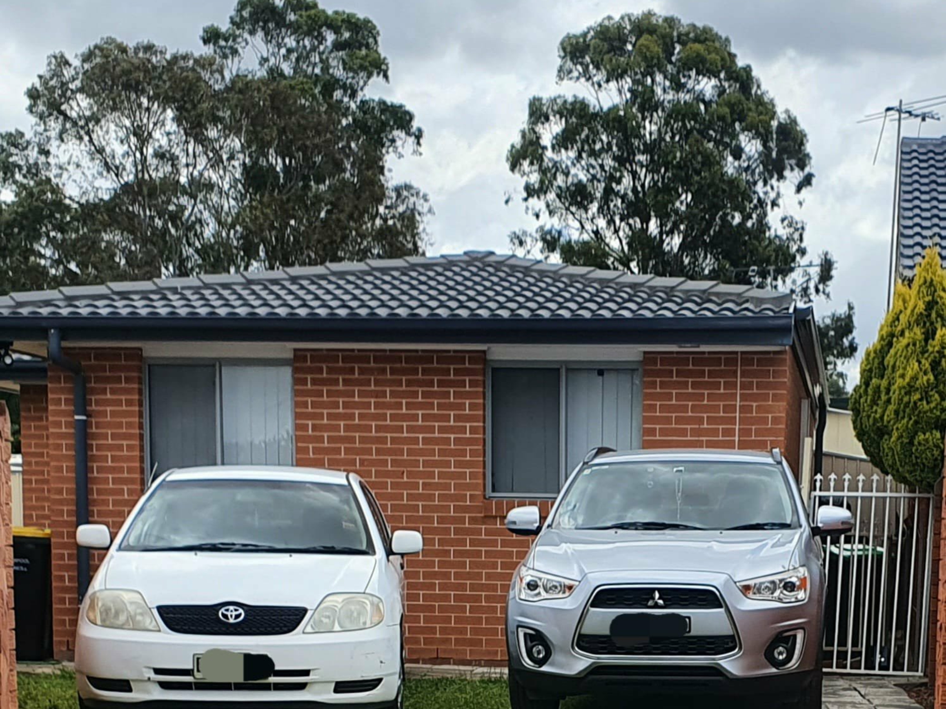 1a Oakwood Place, BUSBY
