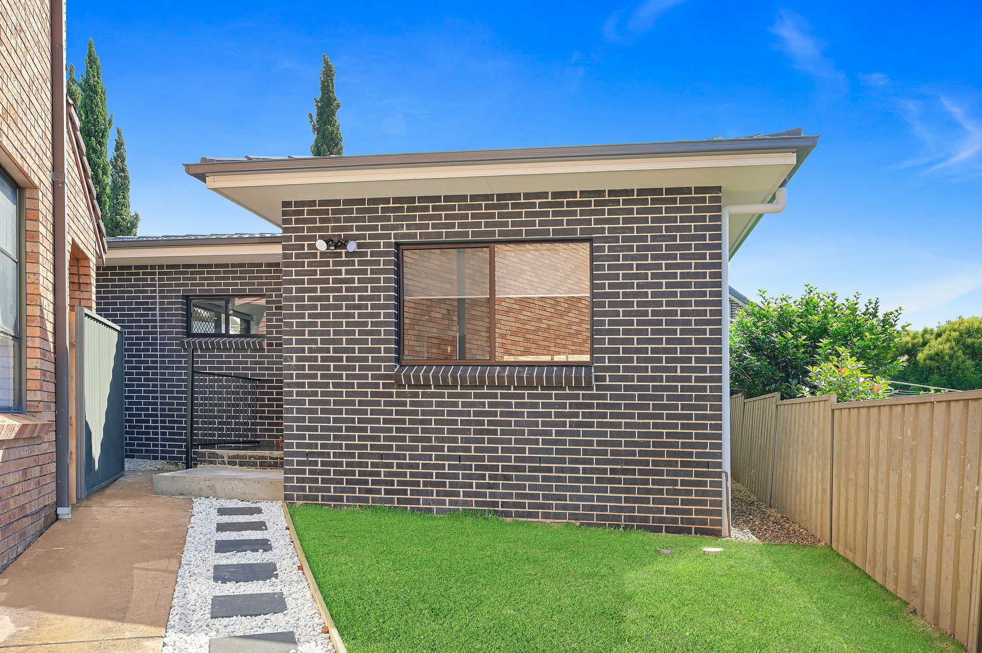 3A Eden Place, BOSSLEY PARK