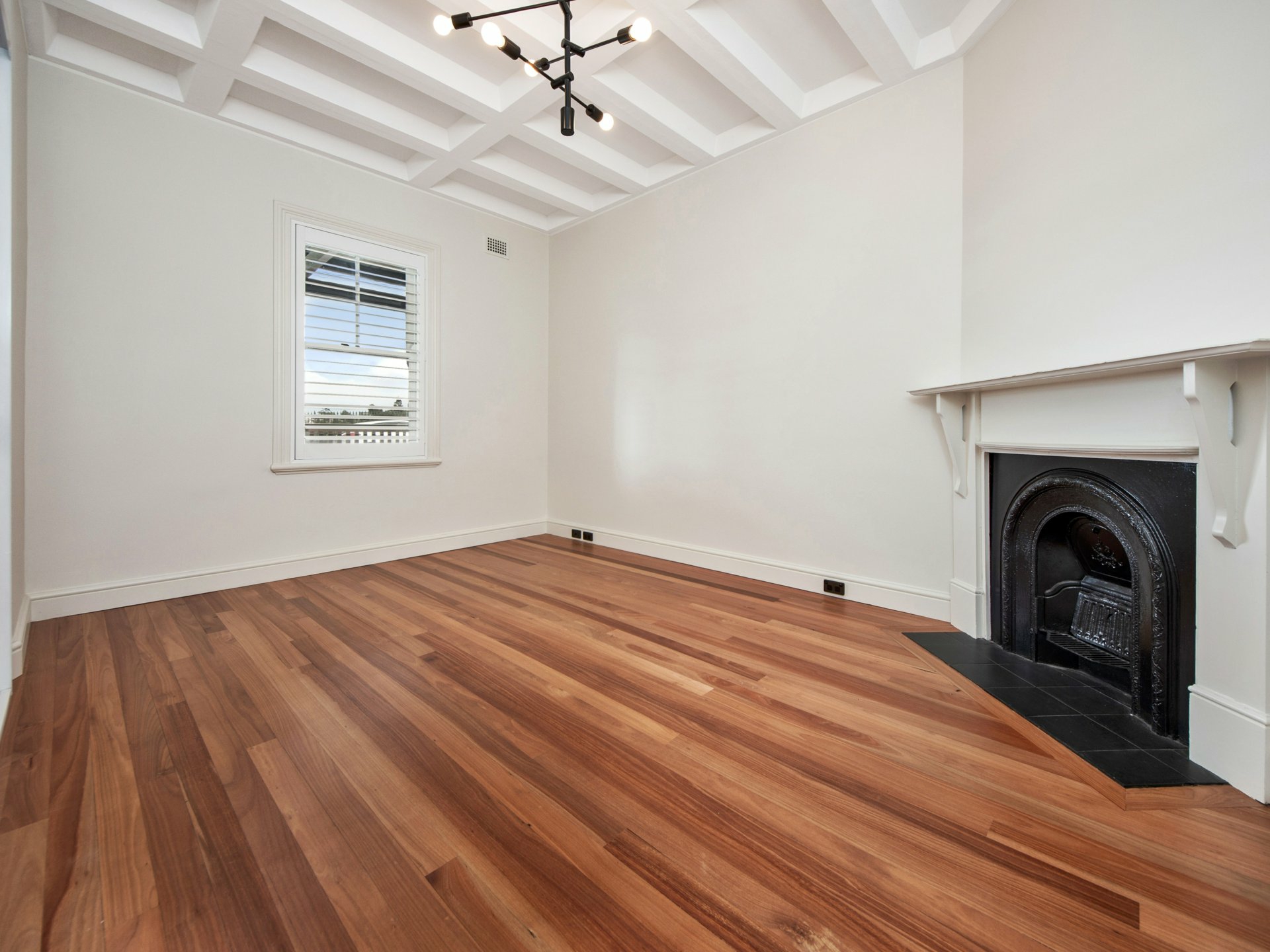 10 High Street — photo 3 of 9