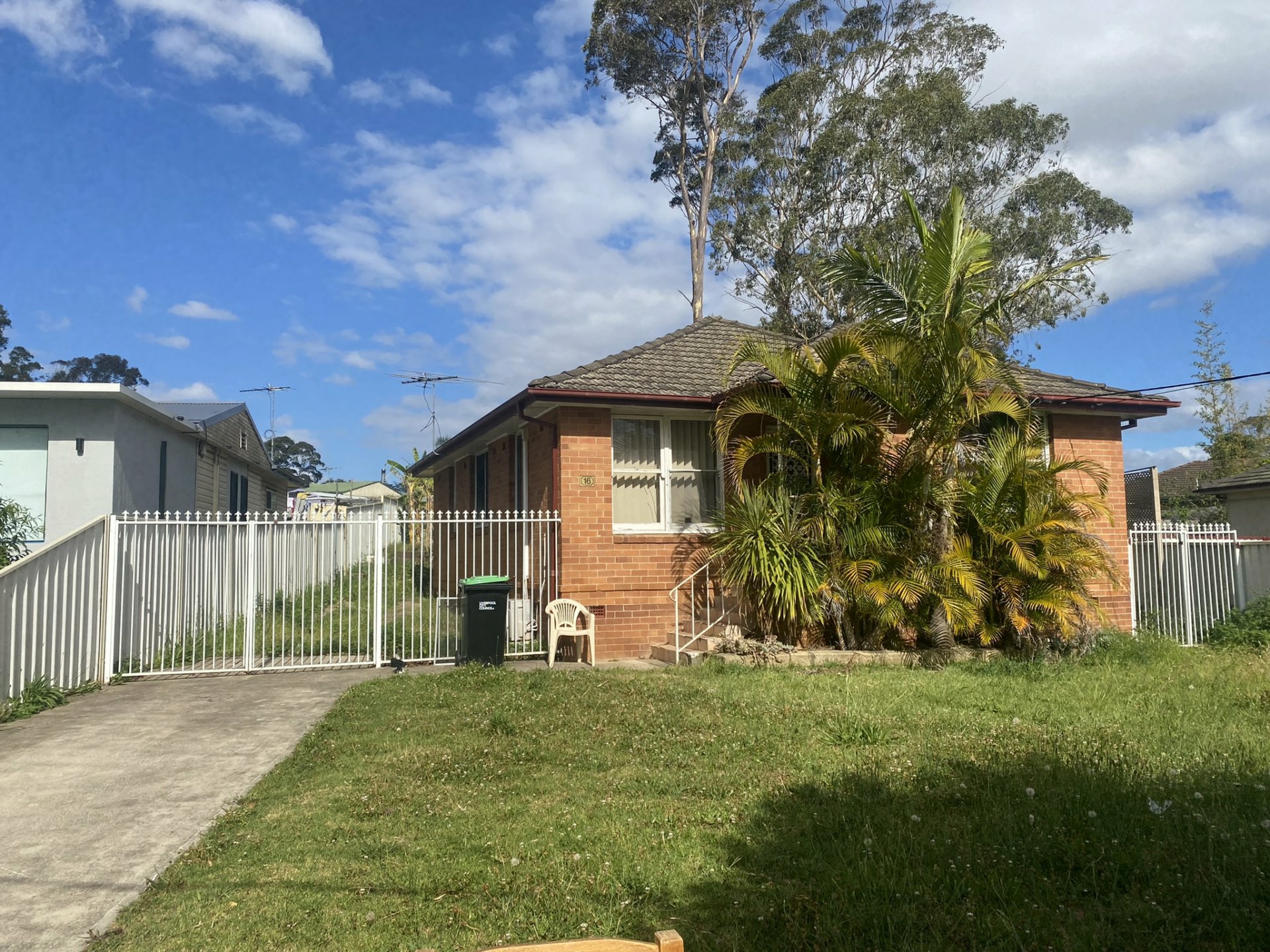 16 Dalkeith Street, BUSBY