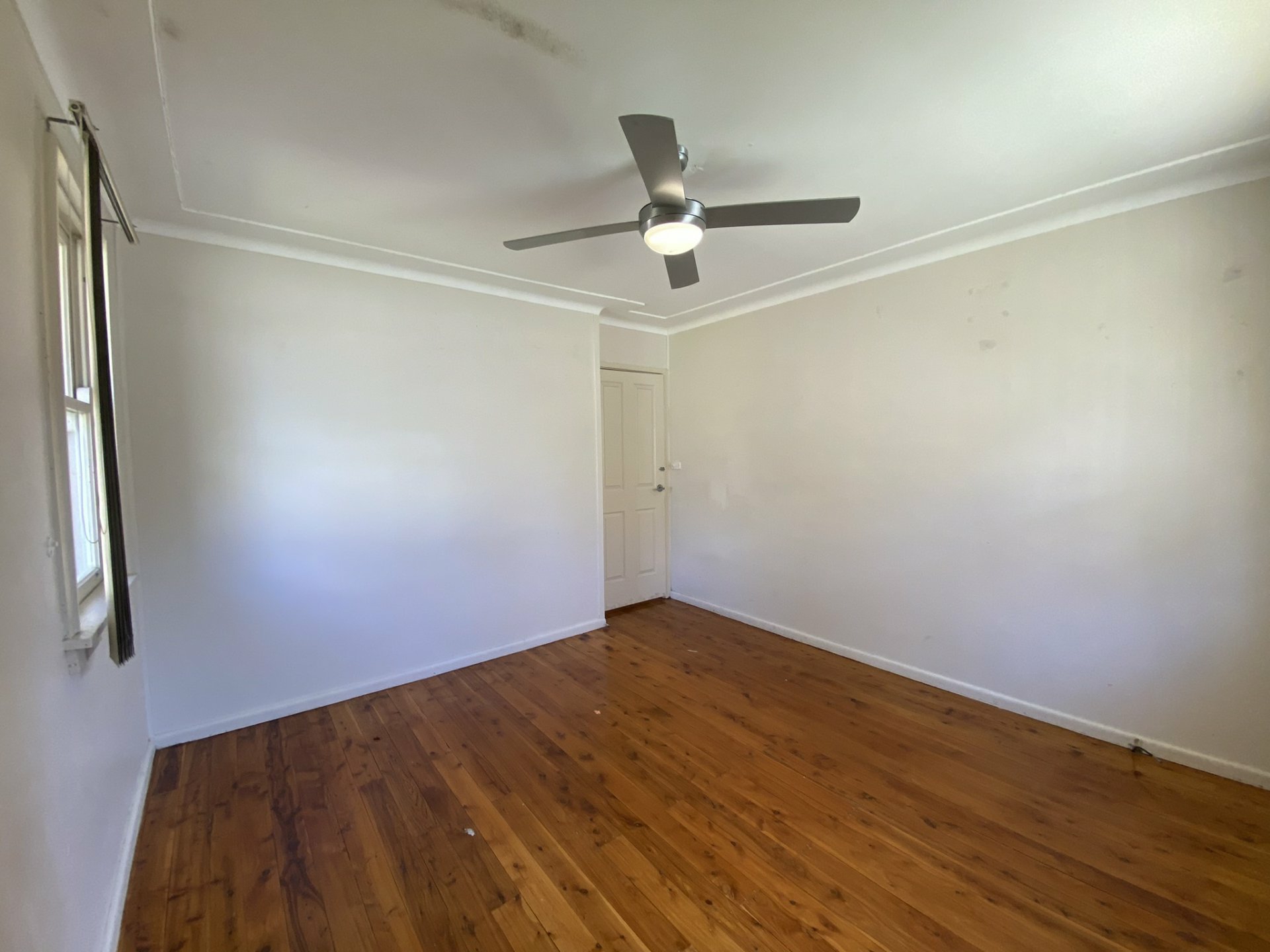 16 Dalkeith Street, BUSBY