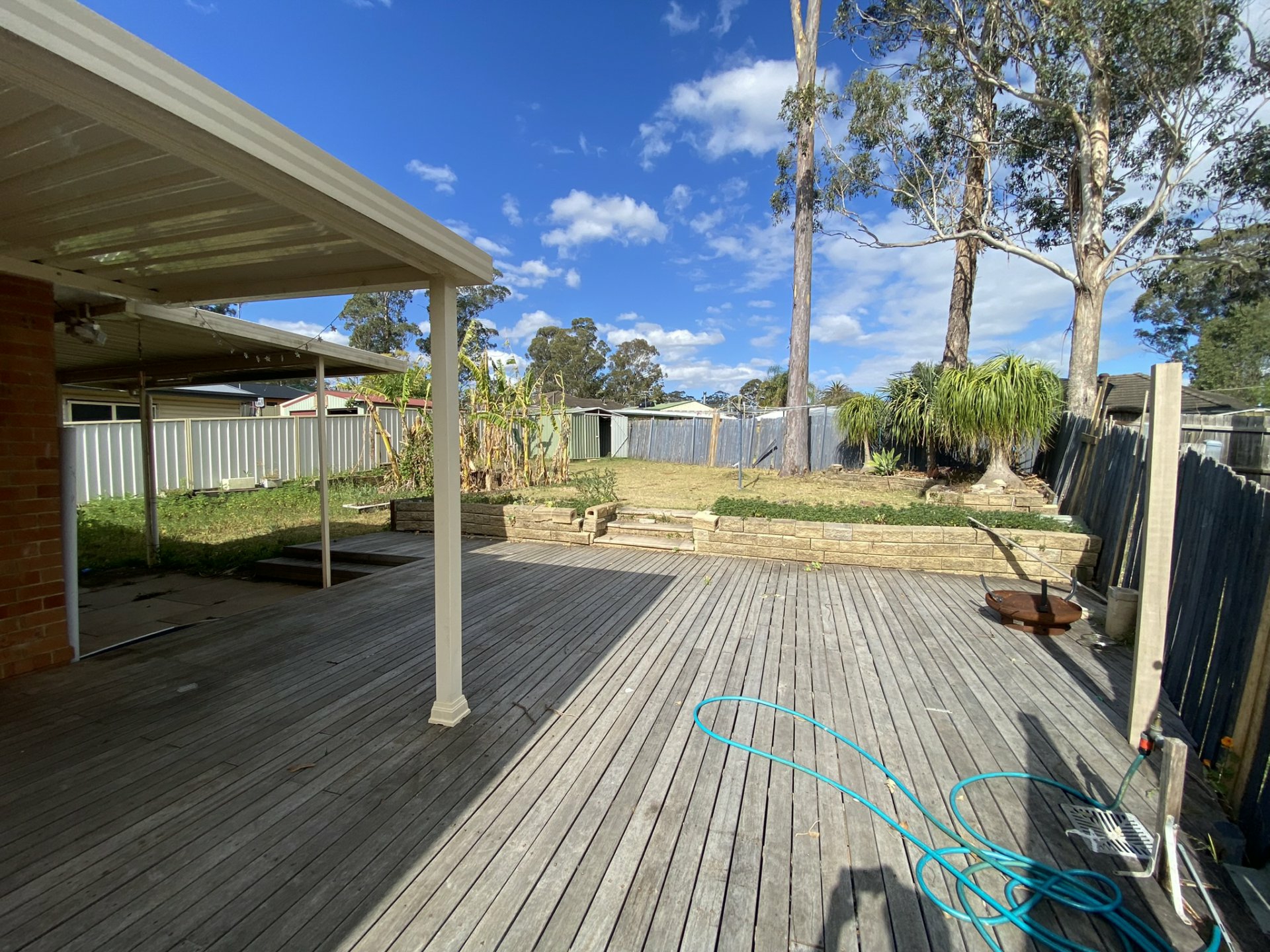 16 Dalkeith Street, BUSBY