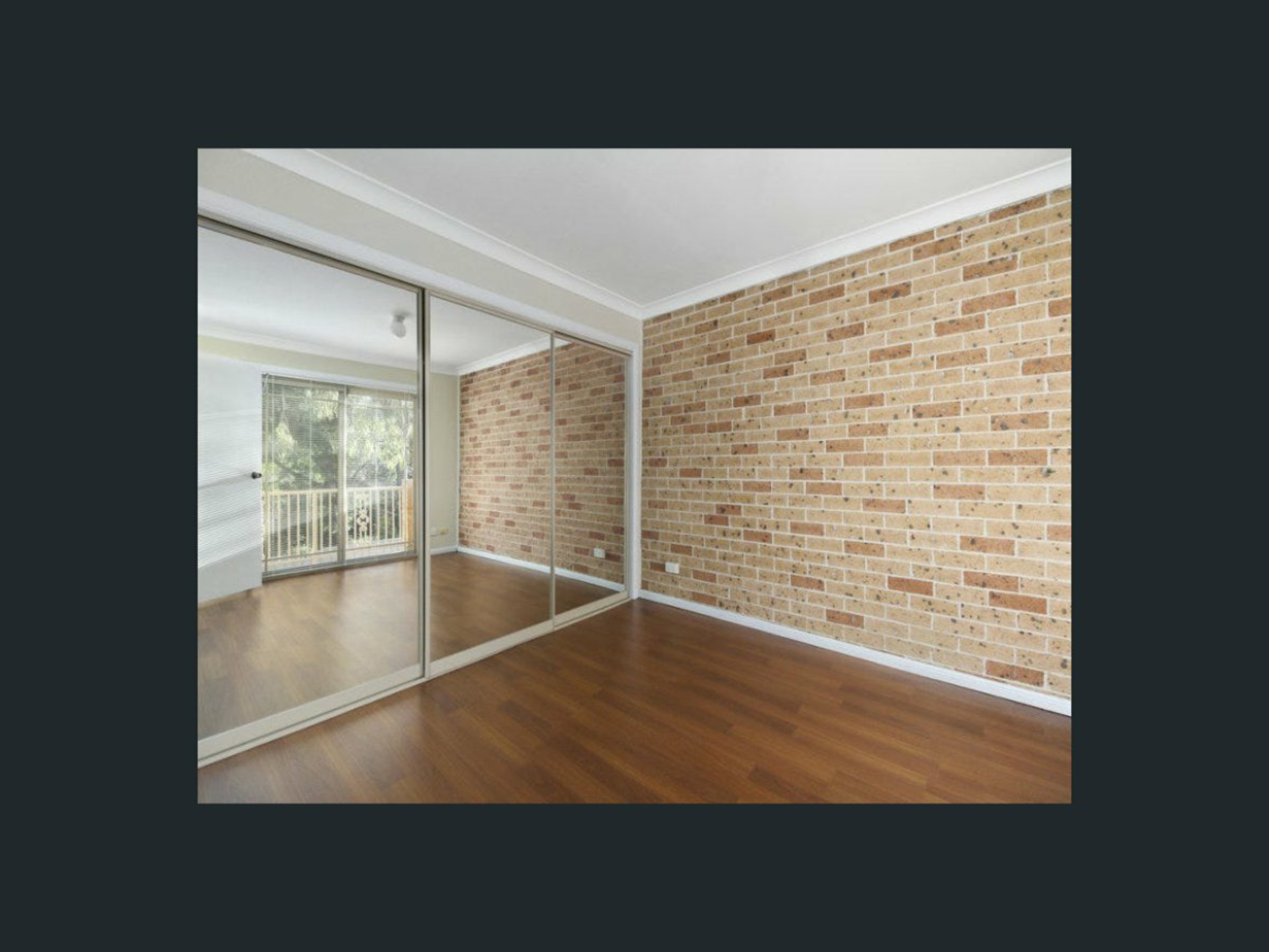 2/2 Calabro Avenue, LIVERPOOL