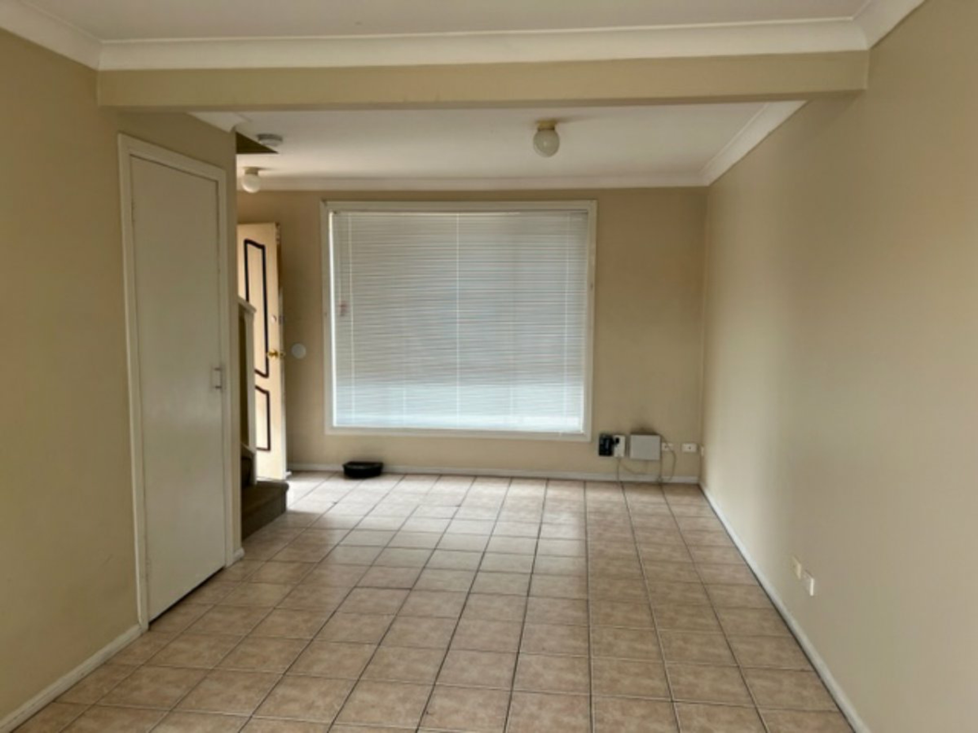 2/2 Calabro Avenue, LIVERPOOL