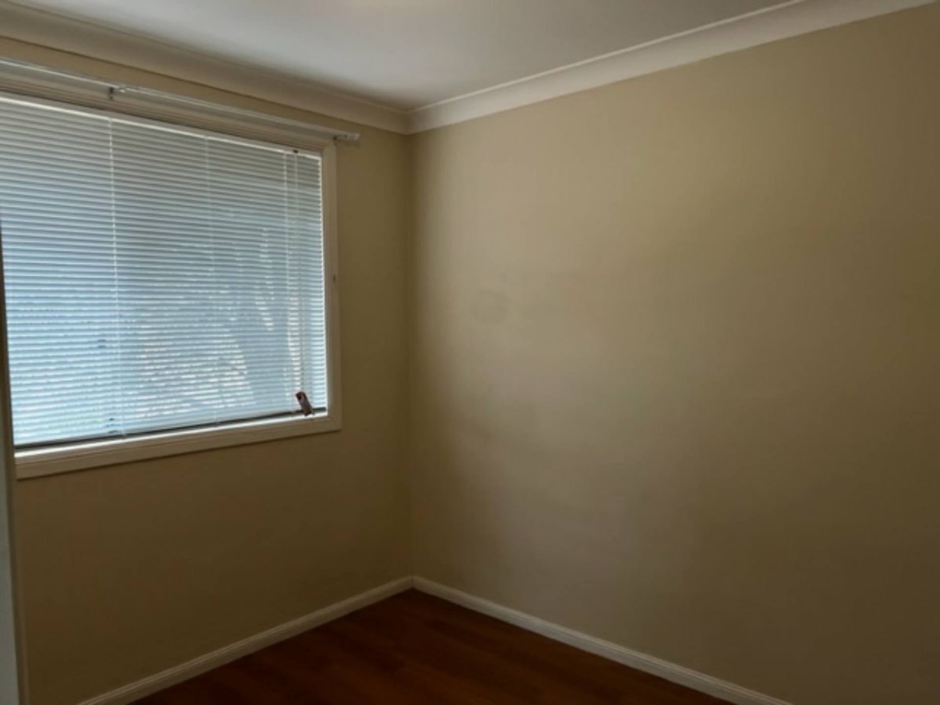 2/2 Calabro Avenue, LIVERPOOL