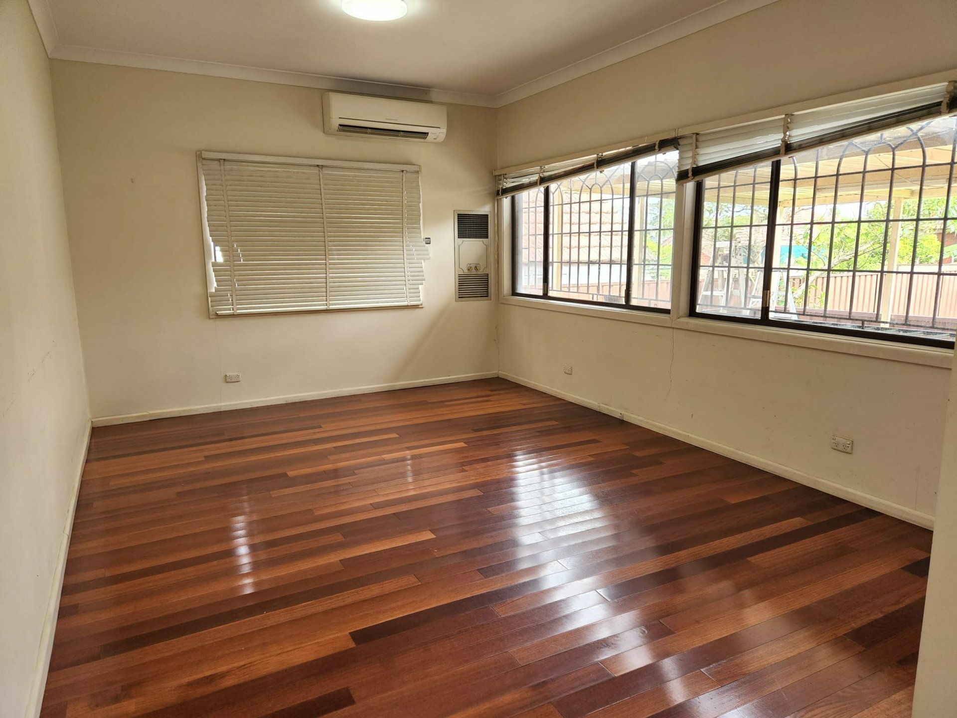 5 Cardigan Road, GREENACRE