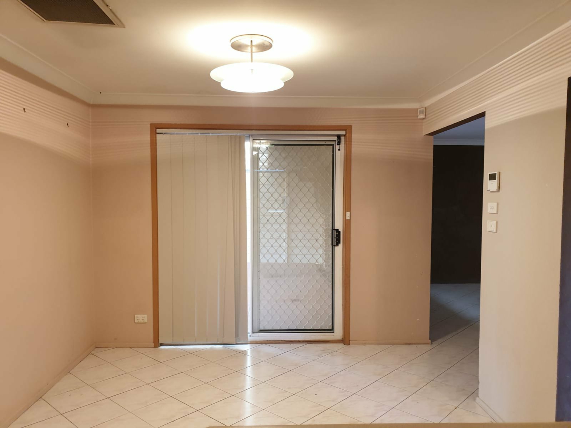 10 Bluff Street, GREEN VALLEY