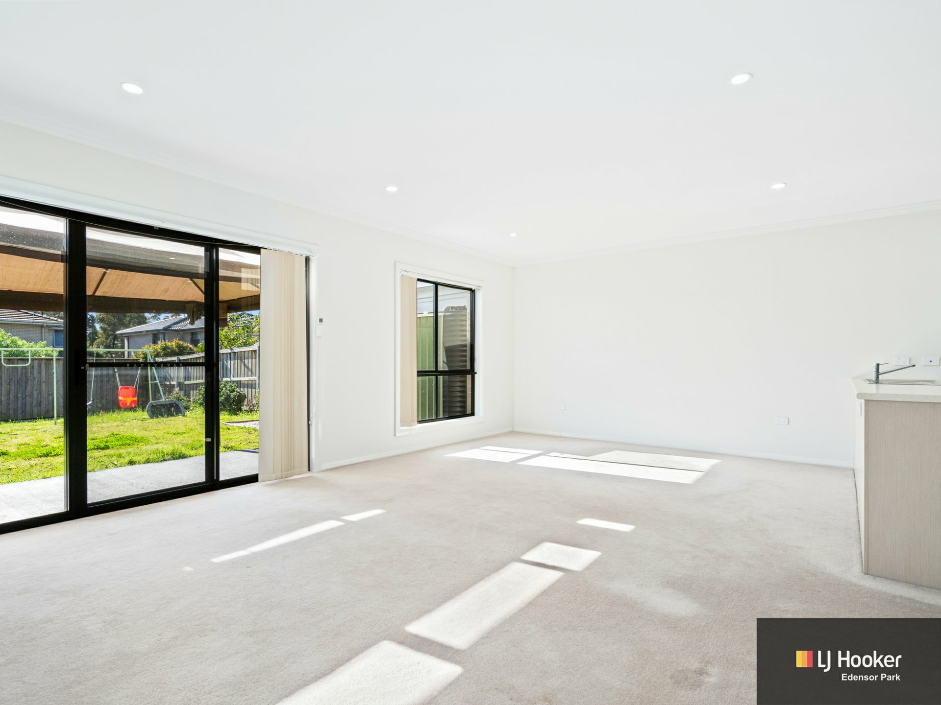 9 Satinwood Crescent, BONNYRIGG