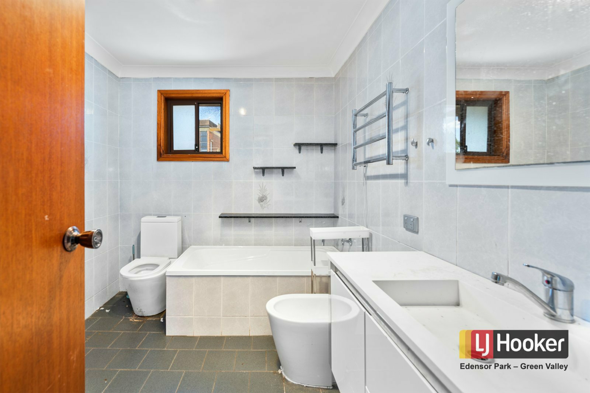 83 Cartwright Avenue — photo 8 of 13