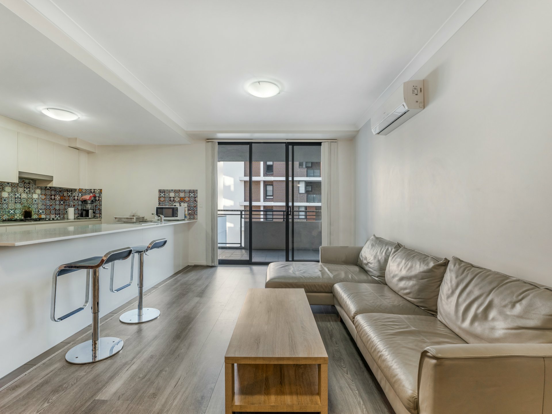 Unit 102/69-73 Elizabeth Drive — photo 4 of 17