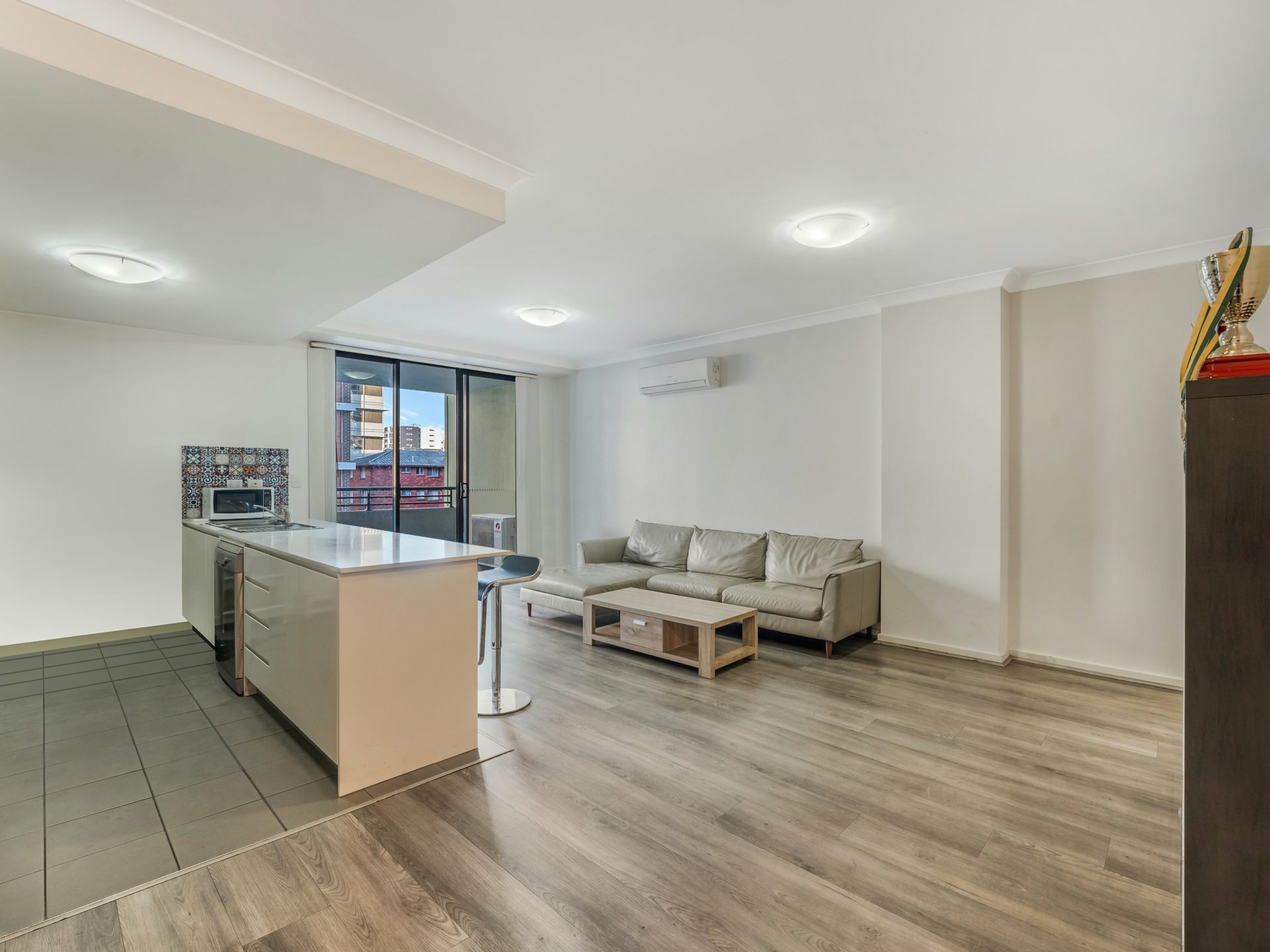 Unit 102/69-73 Elizabeth Drive — photo 6 of 17